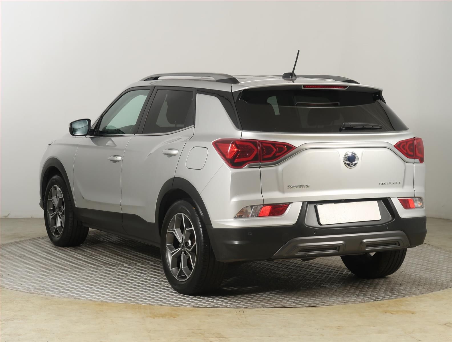 SsangYong Korando, 1.5 T-GDI, Style Plus, ČR - fotka 4