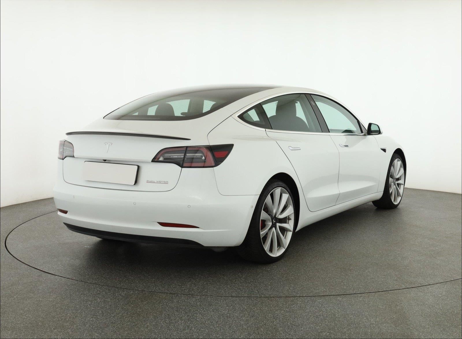Tesla Model 3, Performance 78kWh, 4X4 - fotka 5