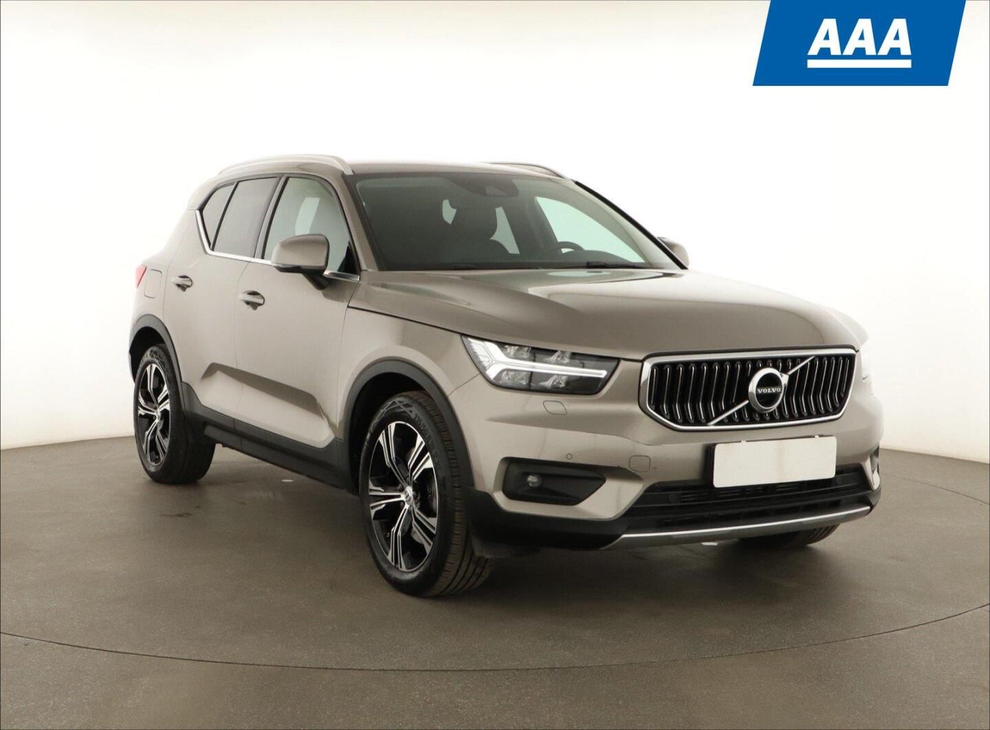 Volvo XC40, T5 Recharge, Automat, ČR,1.maj
