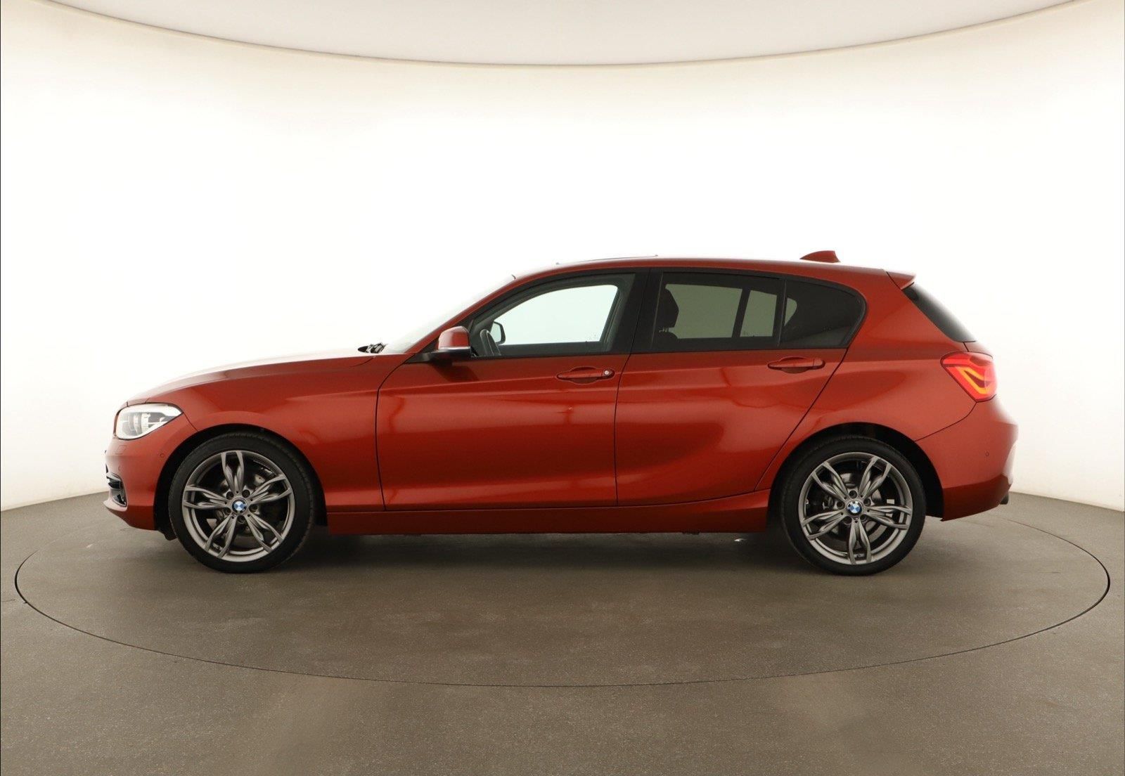 BMW Řada 1, 118d, Automat, Serv.kniha - fotka 3