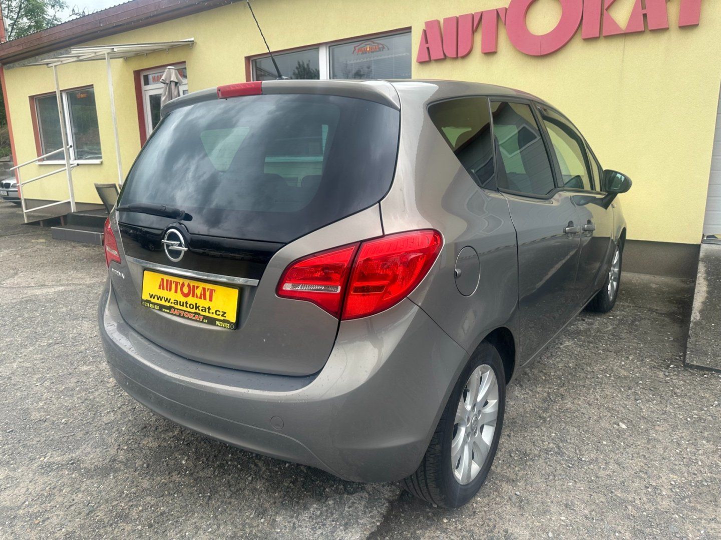 Opel Meriva, 1.4i 74kw - fotka 3
