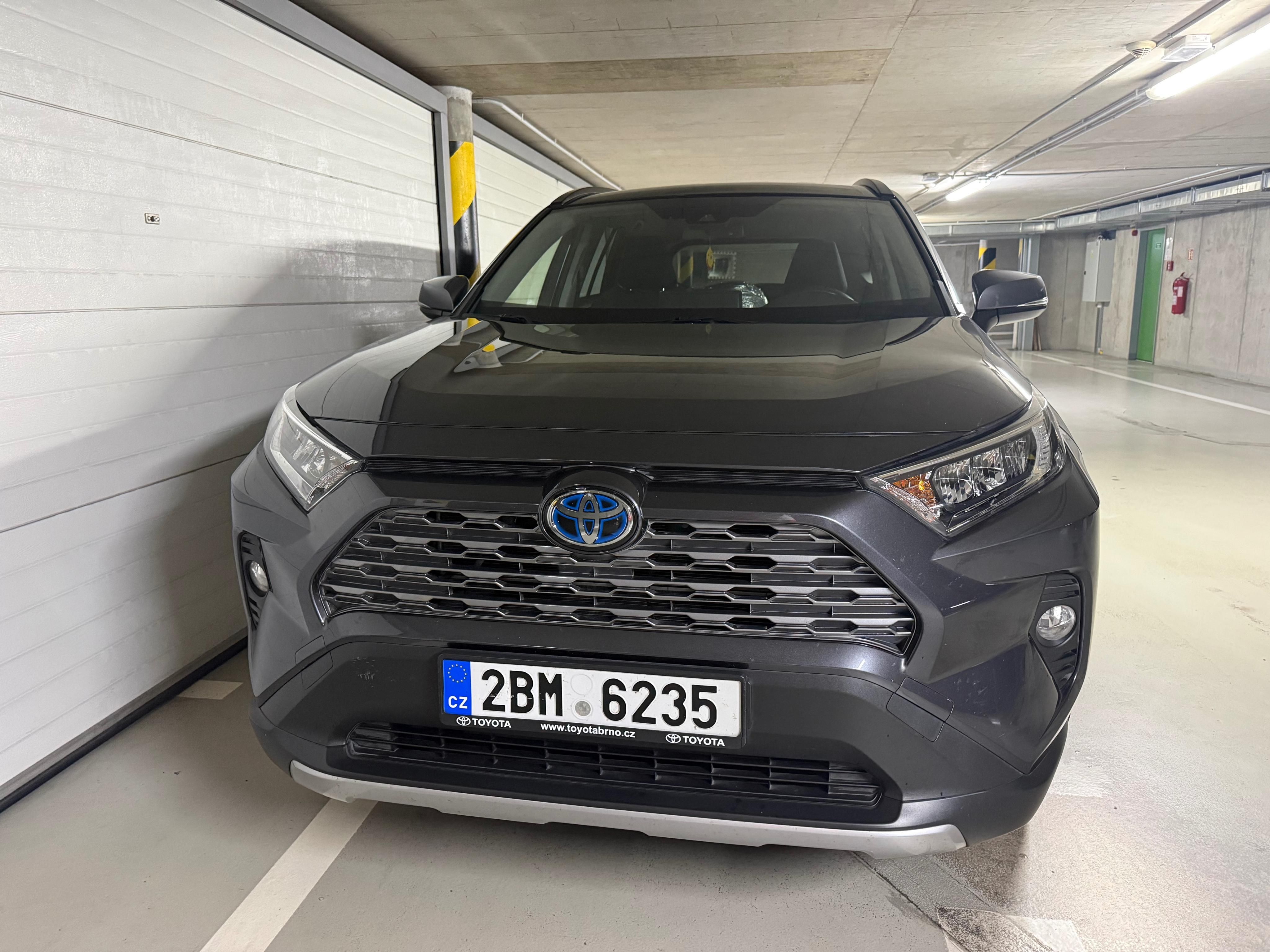 Toyota Rav4, 2.5HEV,ČR,1.MAJ,SERVIS,CEBIA - fotka 5