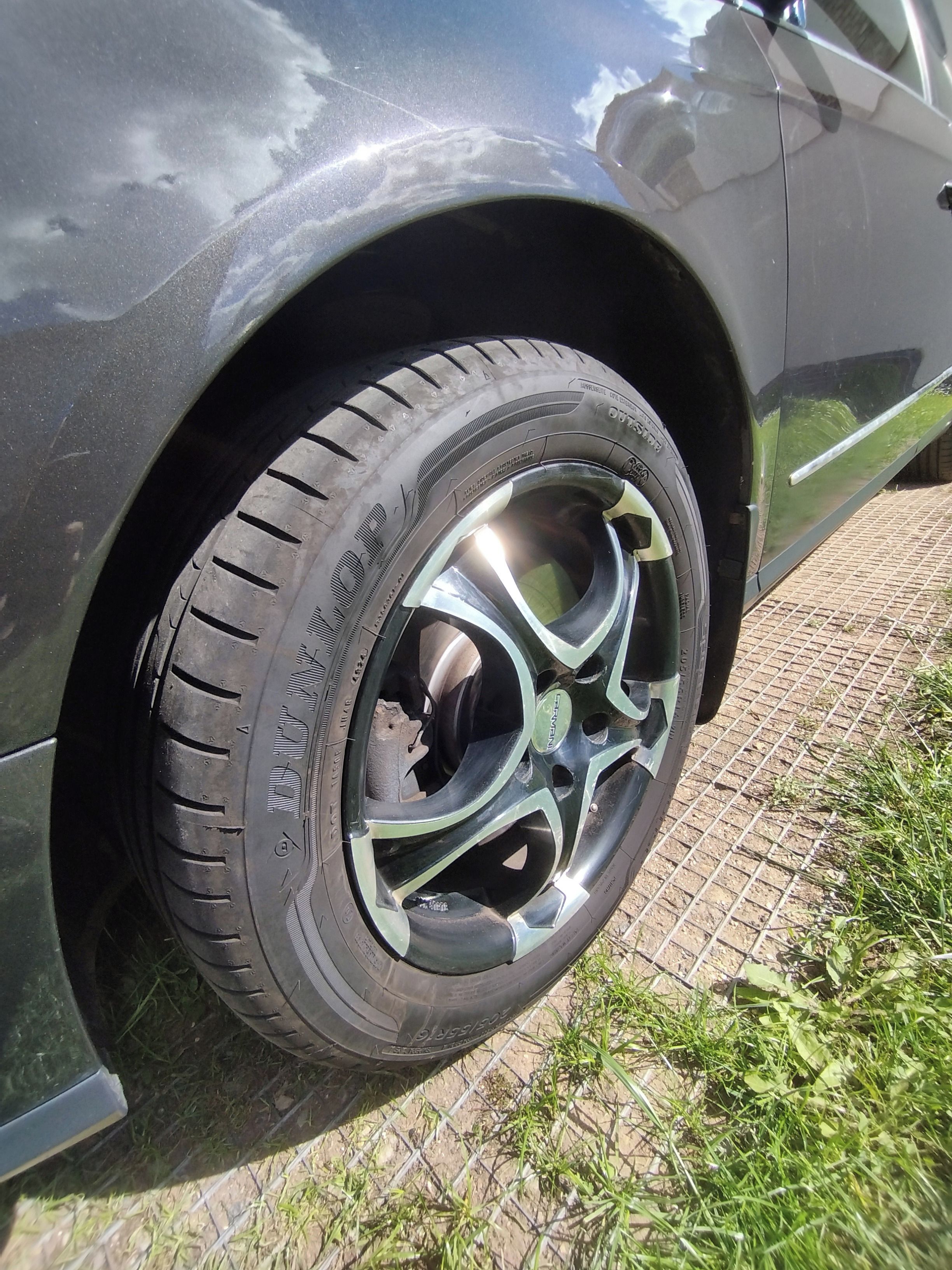Volkswagen Passat, 1.6 FSI ,nová STK - fotka 5