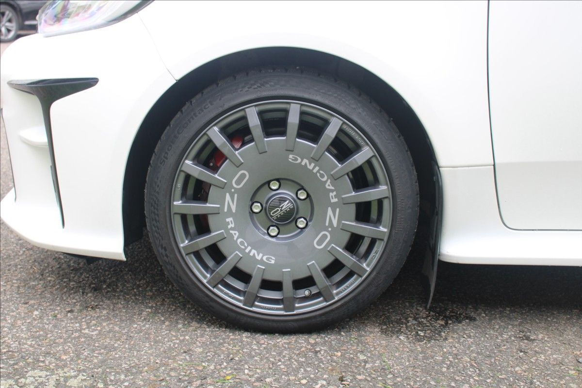 Toyota Yaris, 1,6   GR Záruka - fotka 6