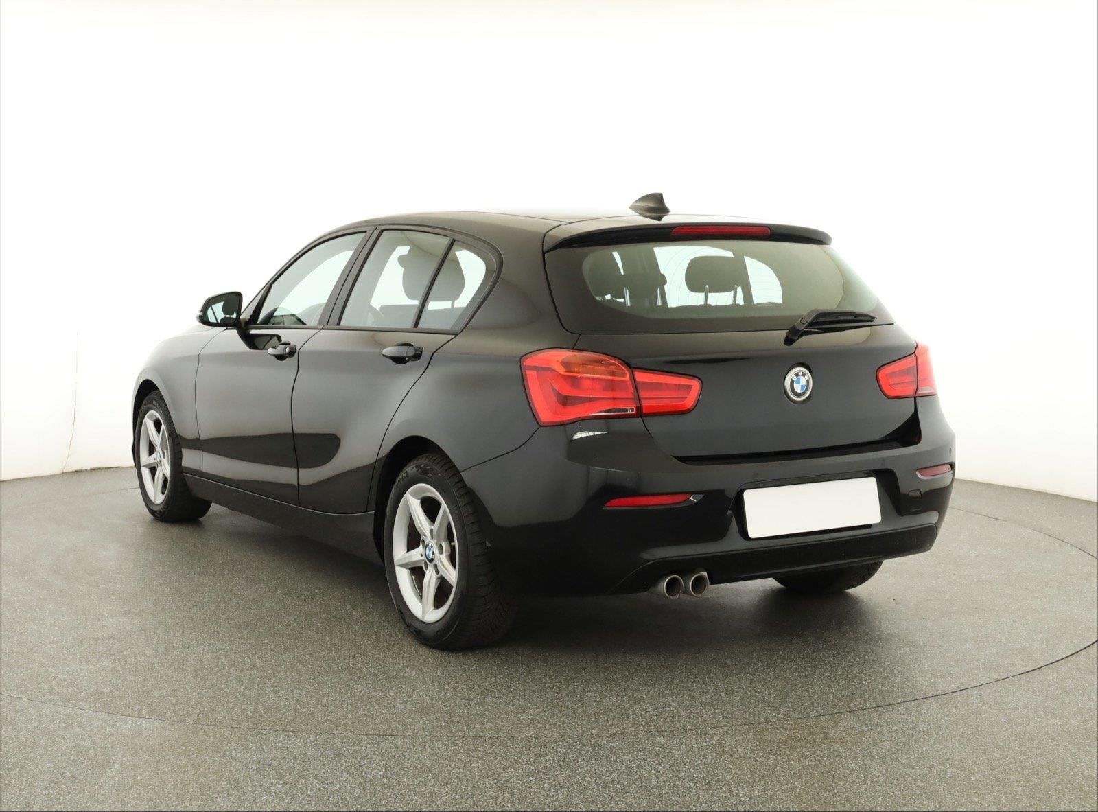 BMW Řada 1, 120d, Automat, Serv.kniha - fotka 4