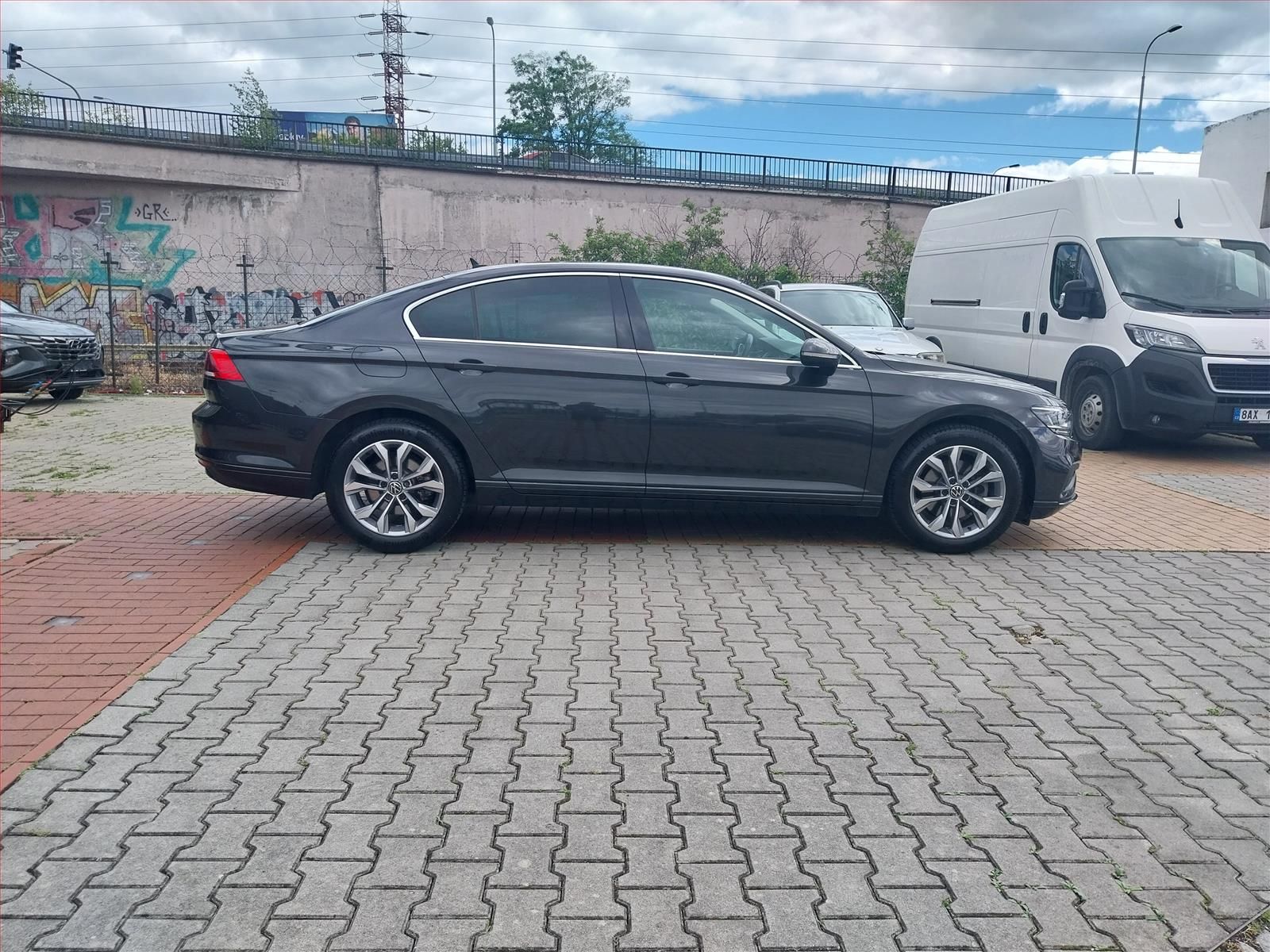 Volkswagen Passat, 1.5 TSI, Business, Serv.kniha - fotka 5