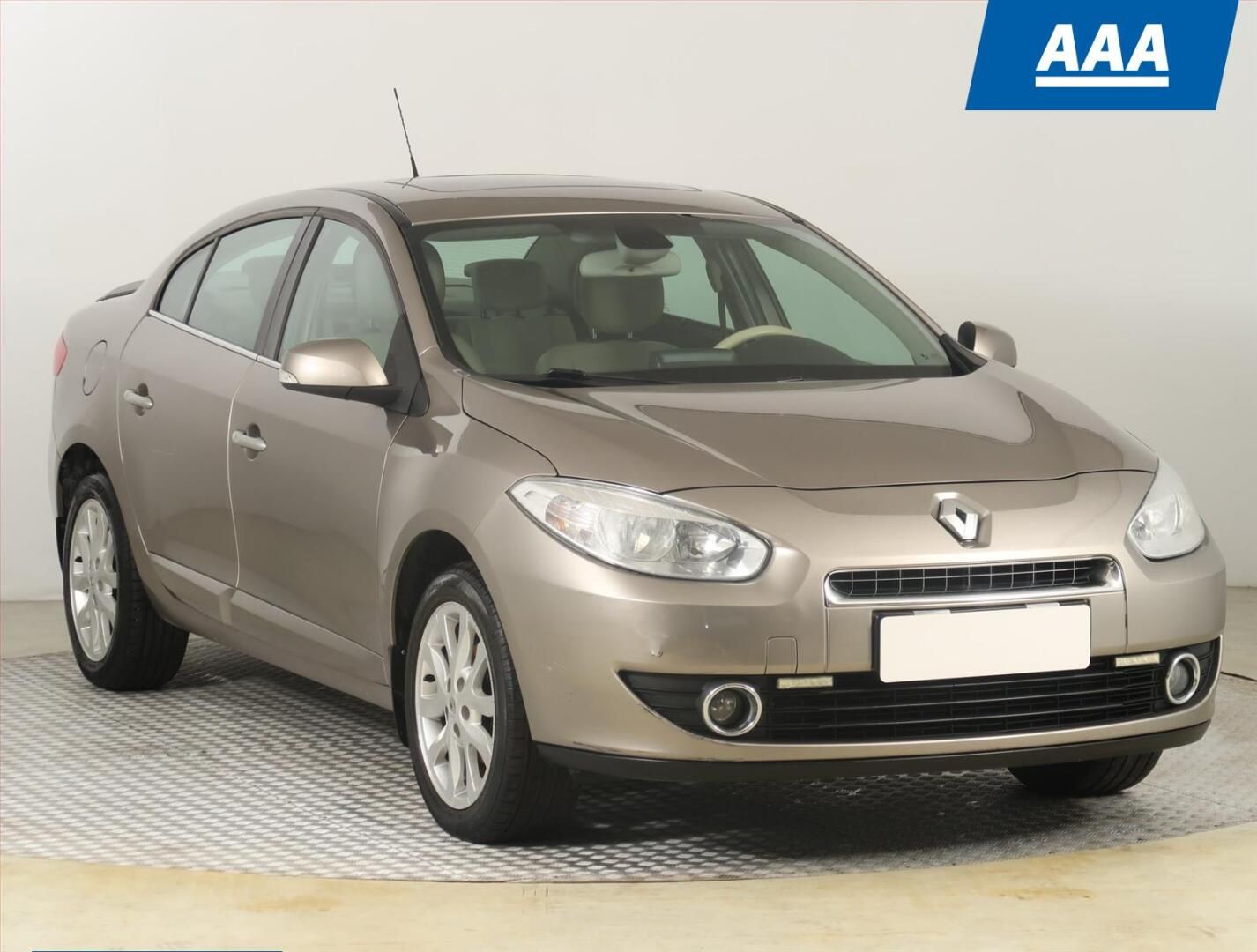 Renault Fluence, 1.6 16V, Automatická klima