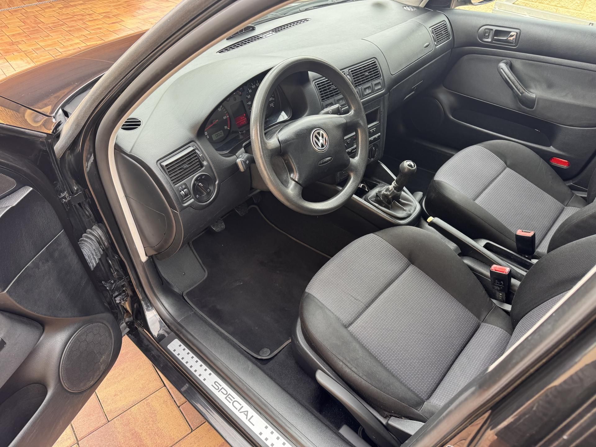 Volkswagen Golf, IV 1.4i 55Kw Special - Tažný - fotka 6