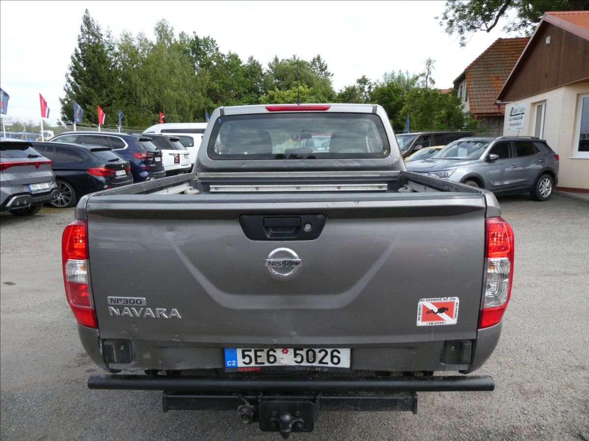 Nissan Navara, 2,3 dCi 1.majitel,DPH,4x4,závě - fotka 6