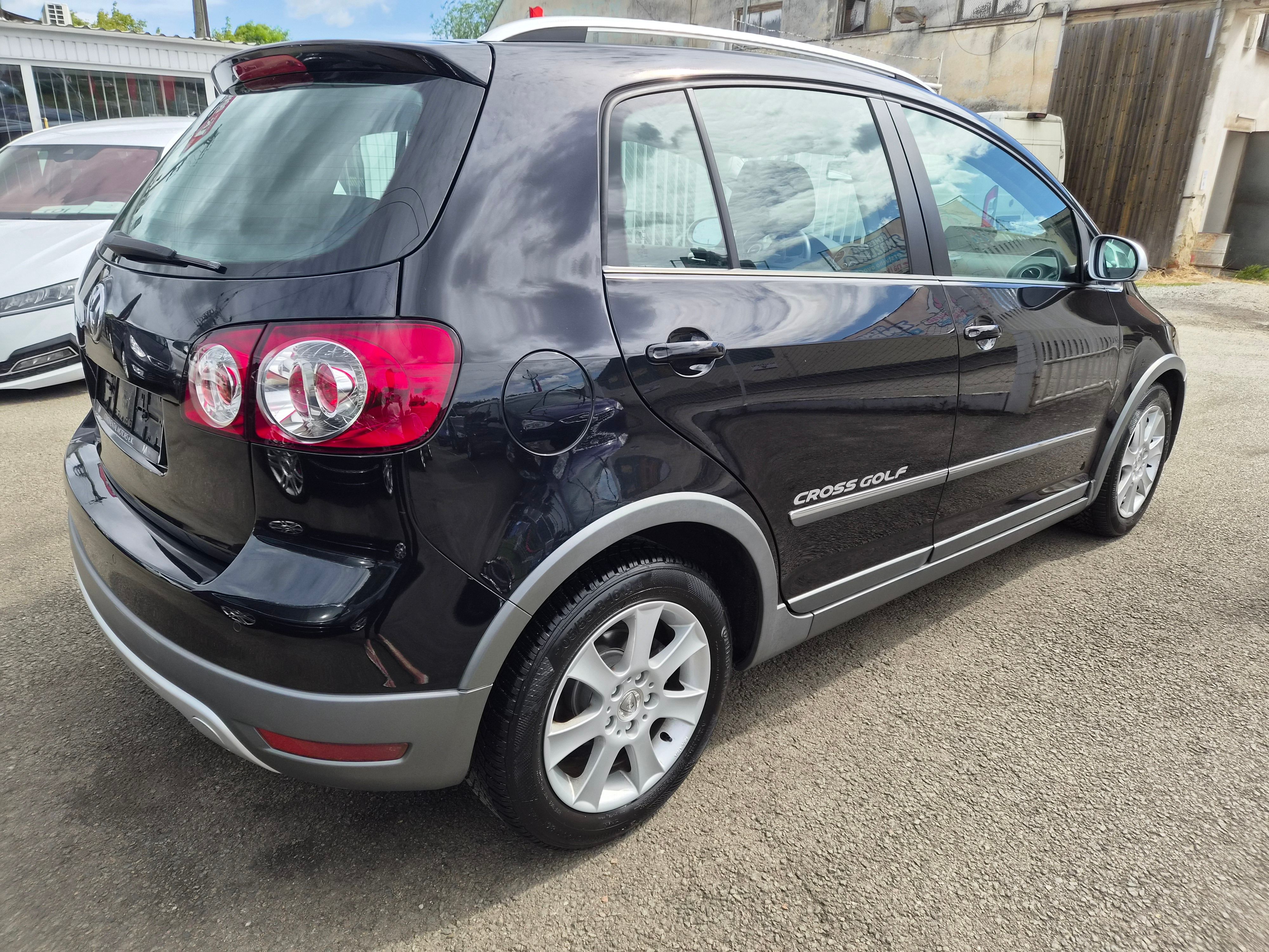 Volkswagen Golf Plus, CROSS 1,4 TSI 90 KW 105 000KM - fotka 4