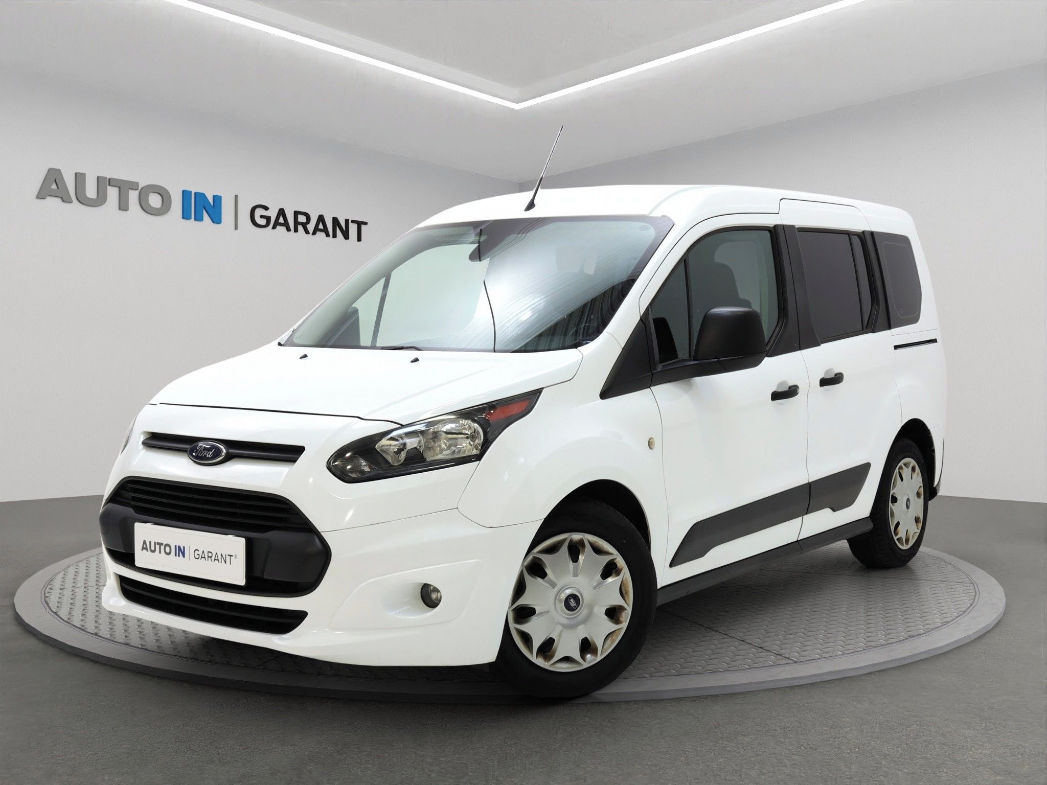 Ford Transit Connect, 74kW,navi.,kamera,rozvody,serv