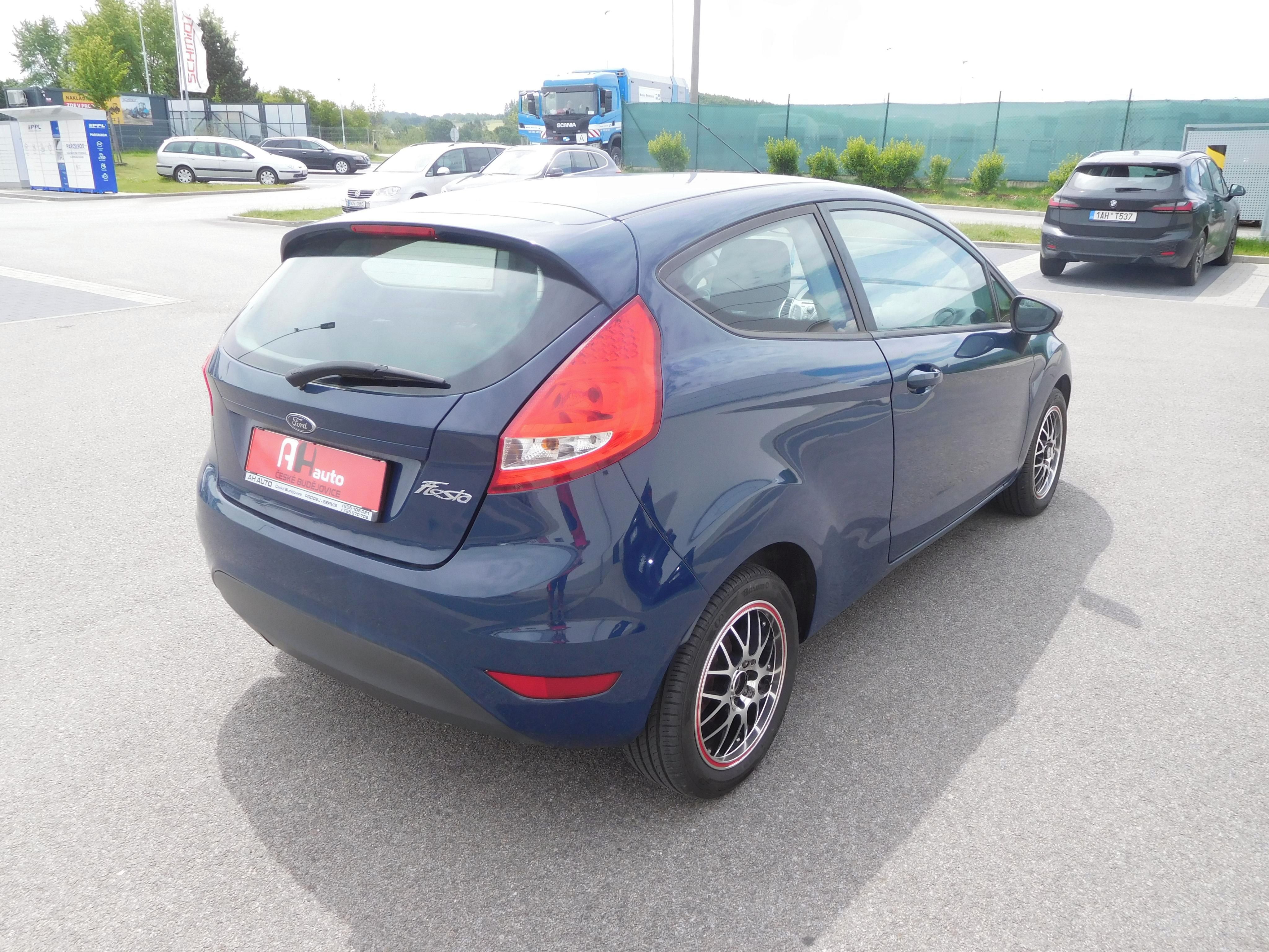 Ford Fiesta, 1,25i Sport, 44 kW, Klima - fotka 3