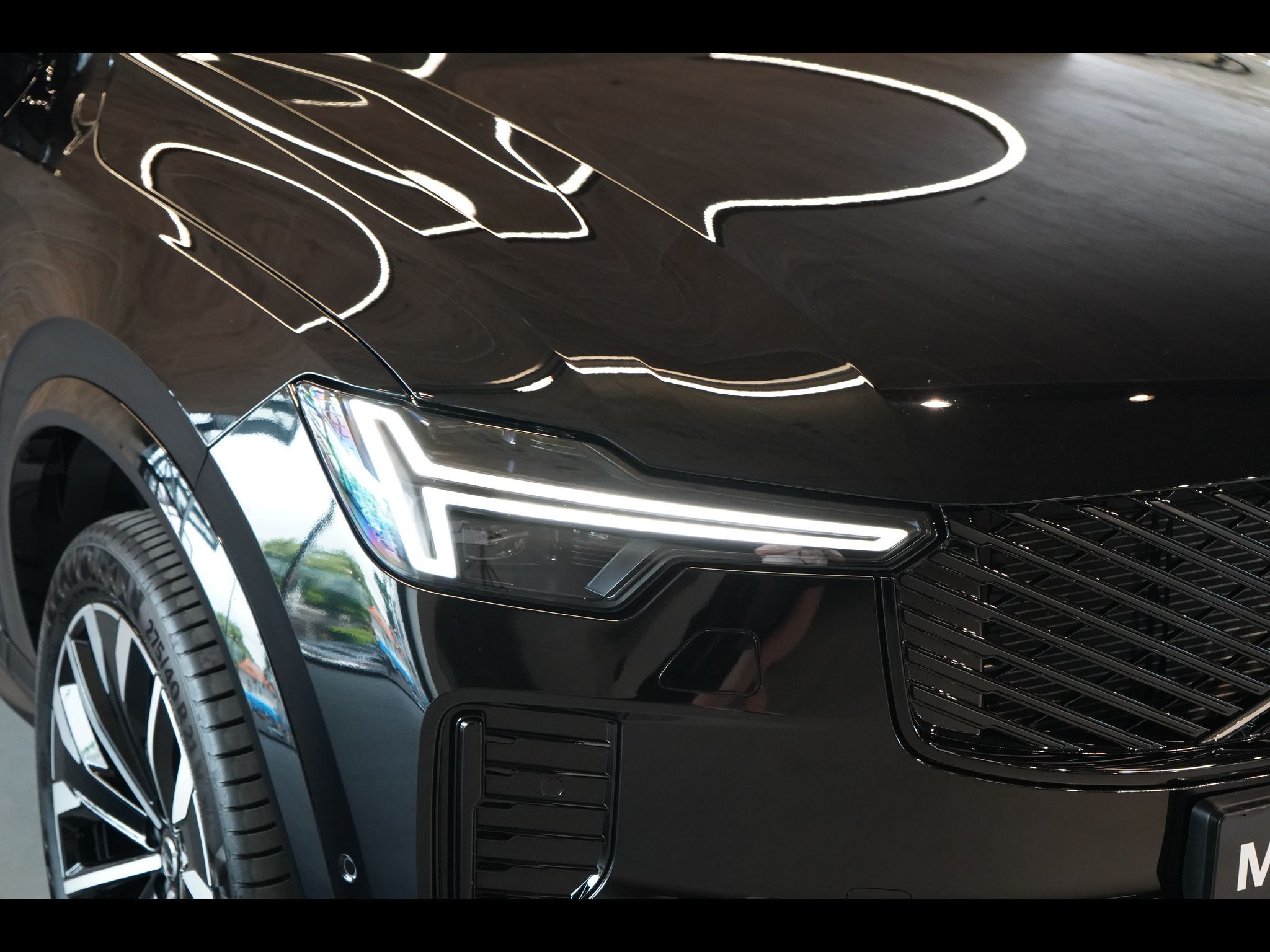 Volvo XC90, T8 PLUS Dark, Ventilace, 360° - fotka 5