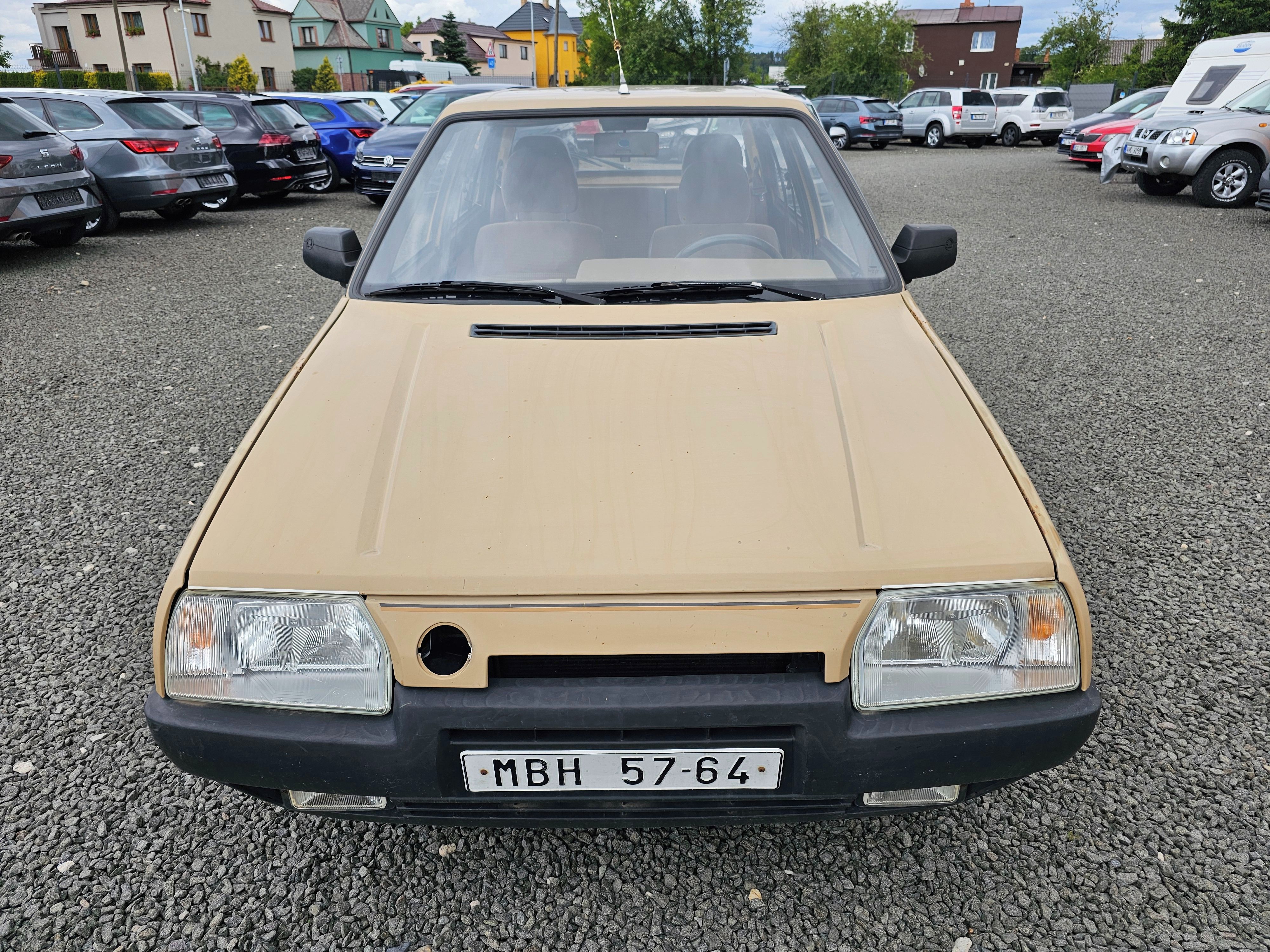 Škoda Favorit, 1.3 - fotka 2