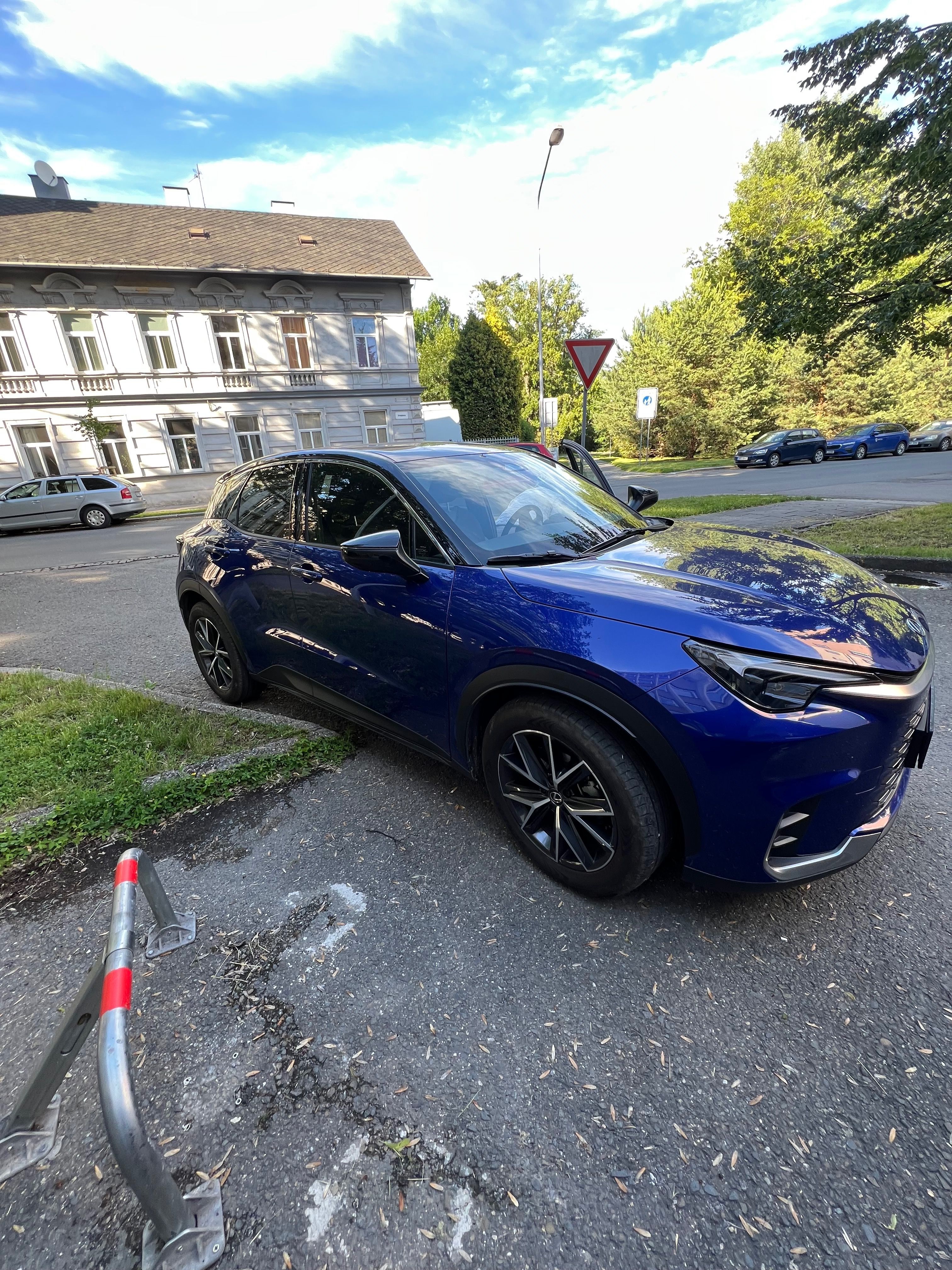 Lexus LBX, V záruce