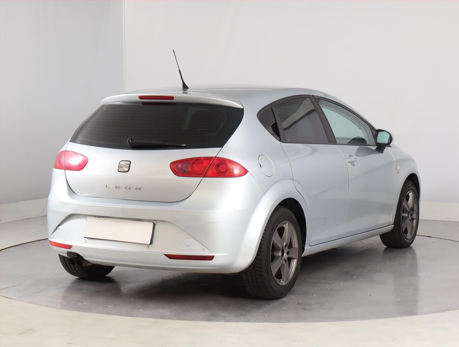 Seat Leon, 1.4 TSI, Automatická klima - fotka 5