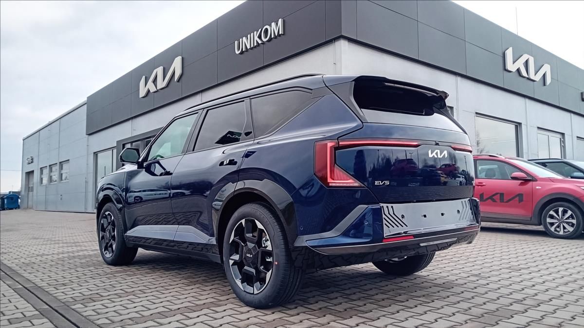 Kia EV5, GT-Line 160kW + 81kWh - fotka 6