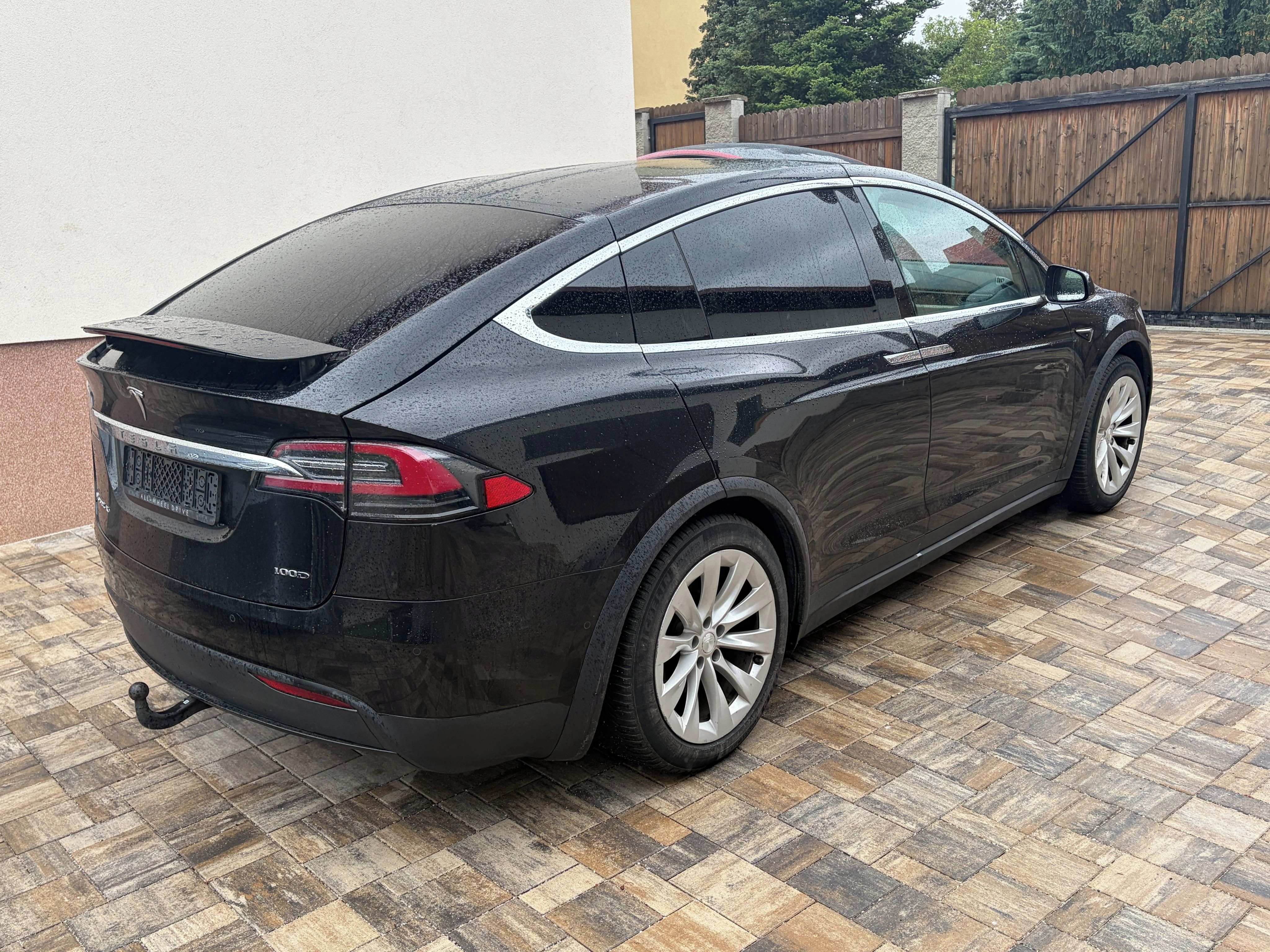 Tesla Model X, 100D, MCU2, tazne,5mist - fotka 3