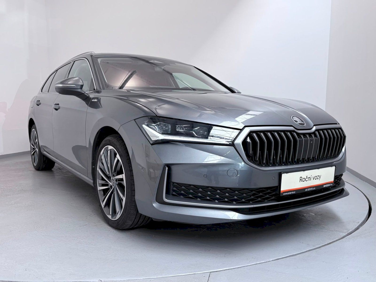 Škoda Superb, L&K 2.0TDI/110kW 7DSG - fotka 6