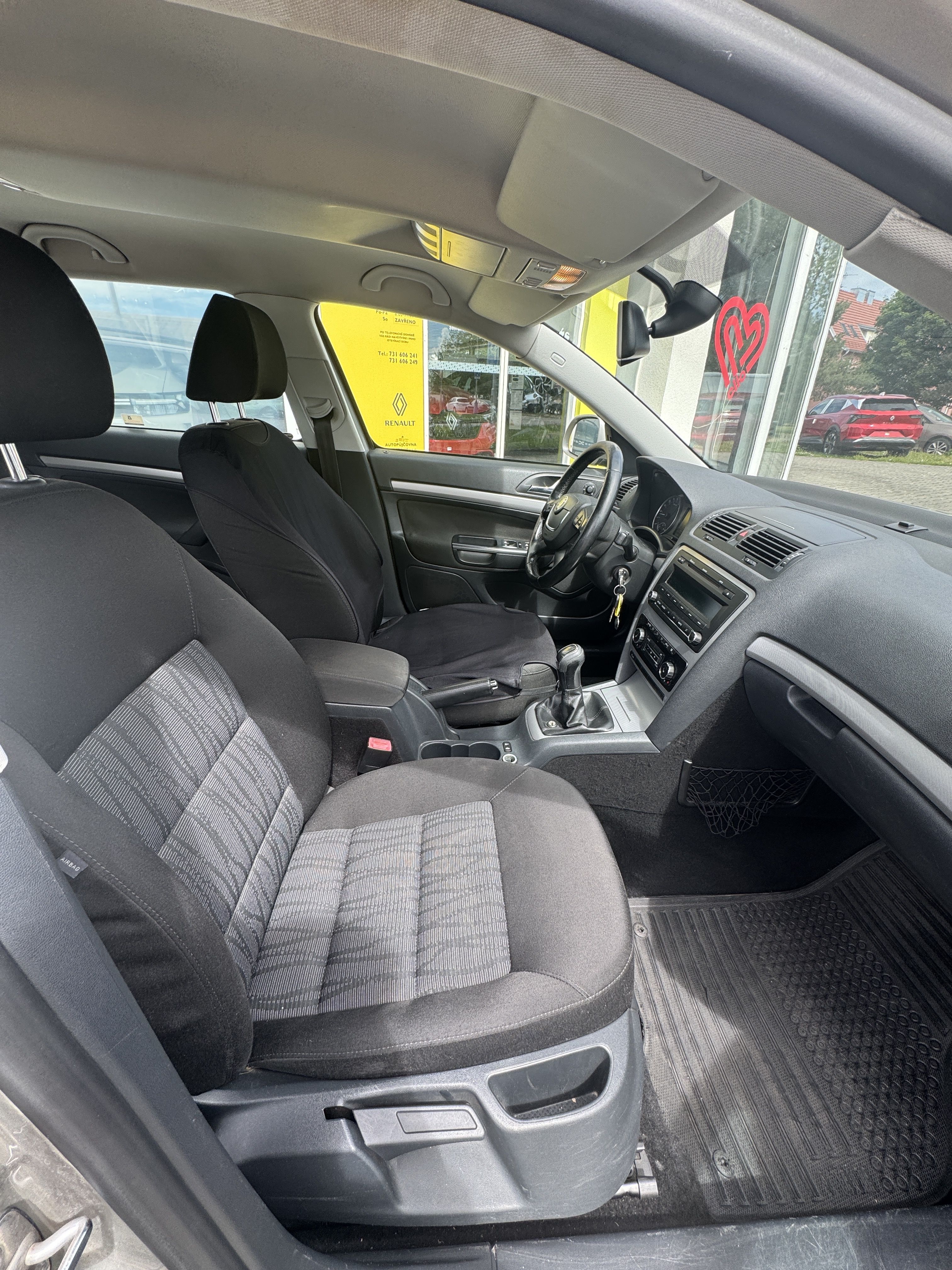 Škoda Octavia, 2 generace, 2.0TDI - fotka 5