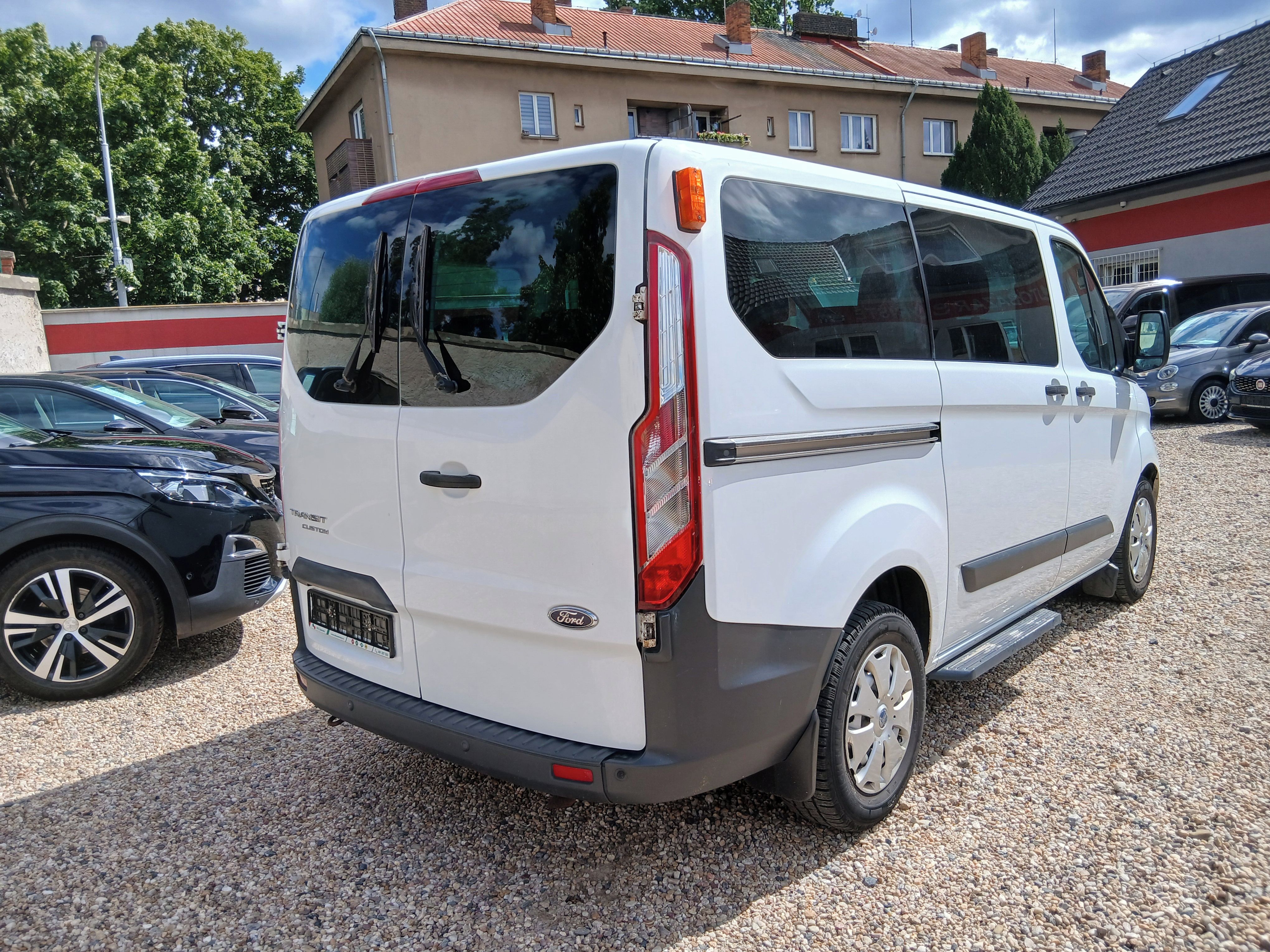 Ford Transit Custom, 2.0TDCi 96KW 9Míst S.kniha - fotka 5