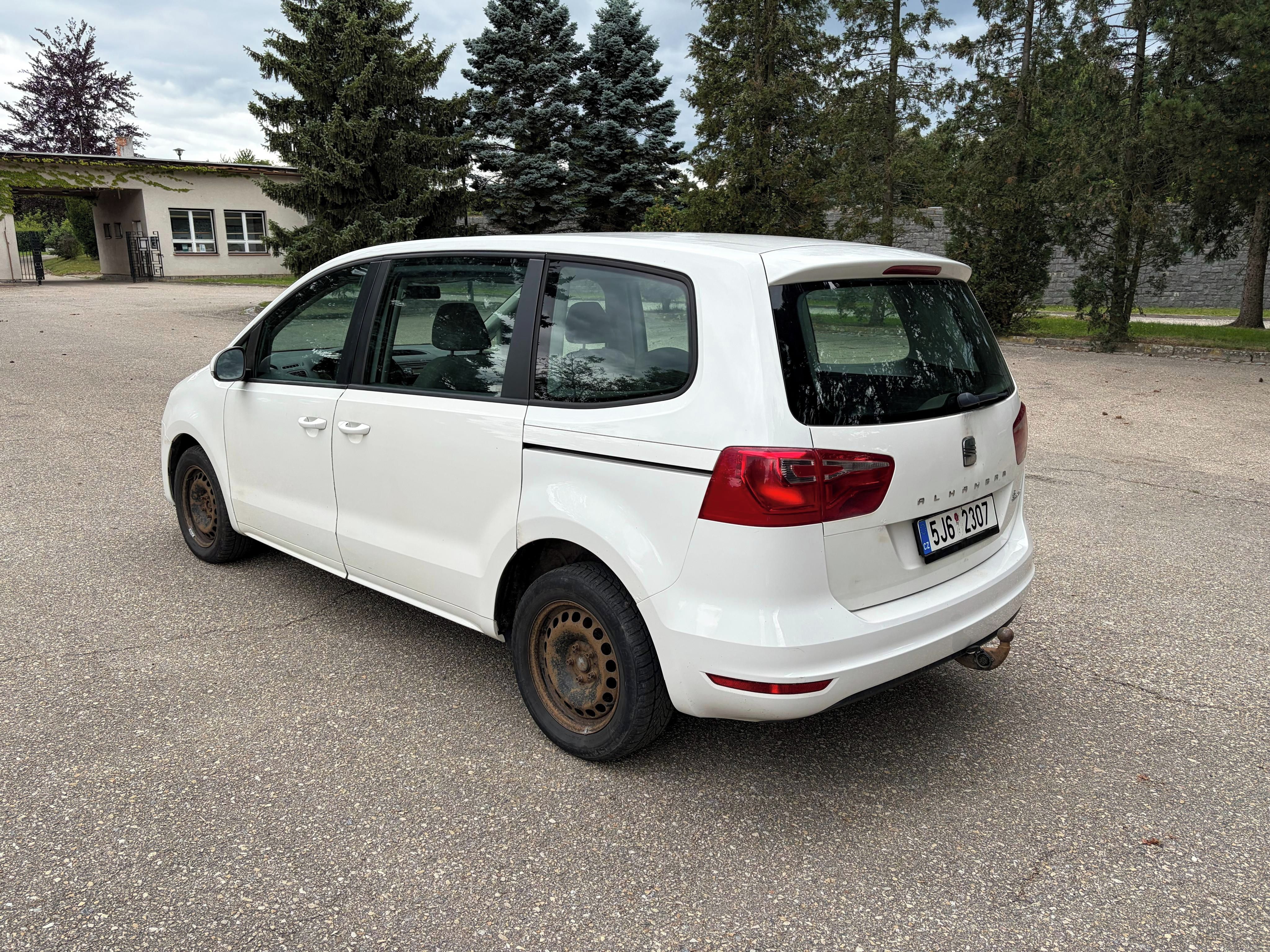 Seat Alhambra, 2.0TDI 103kW Tažné 2200kg - fotka 4