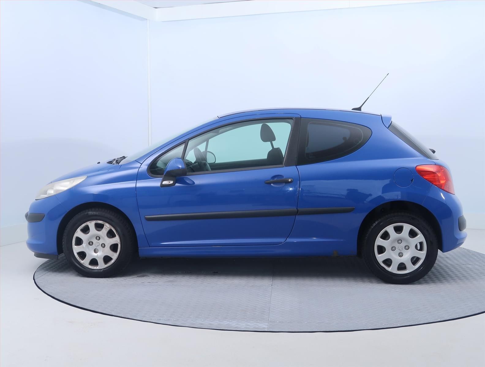 Peugeot 207, 1.4, Klima, za dobrou cenu - fotka 3