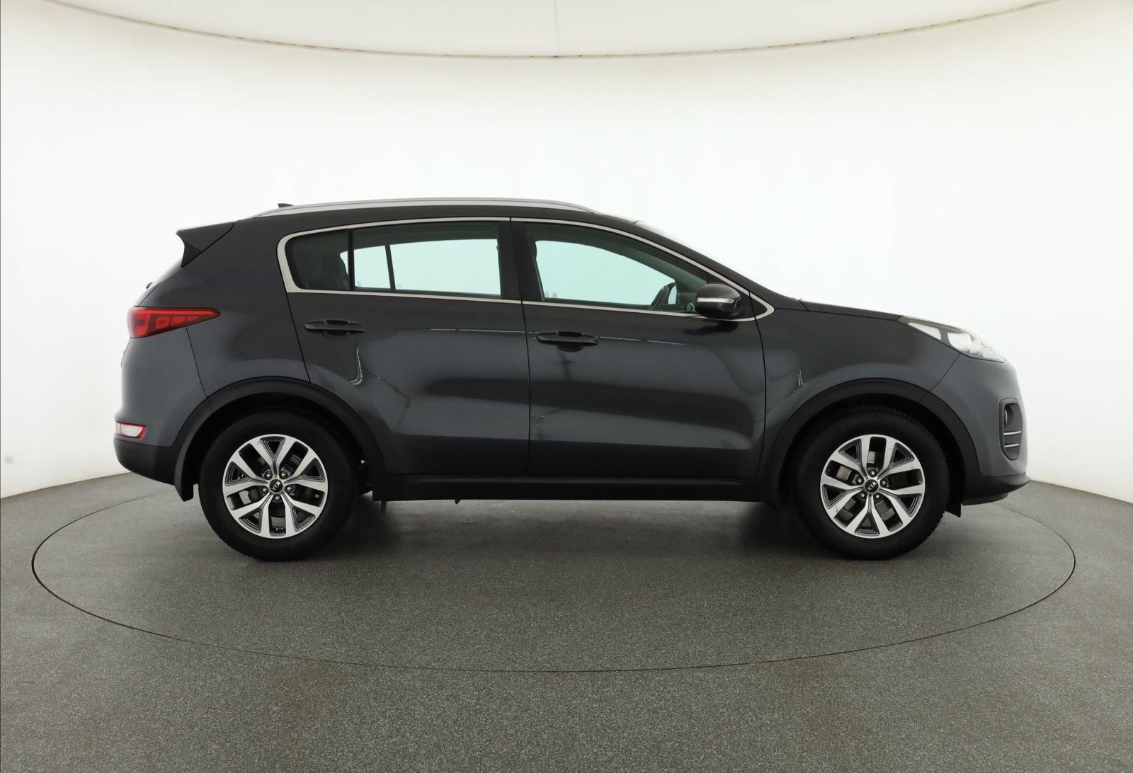Kia Sportage, 1.7 CRDi, ČR,1.maj - fotka 6