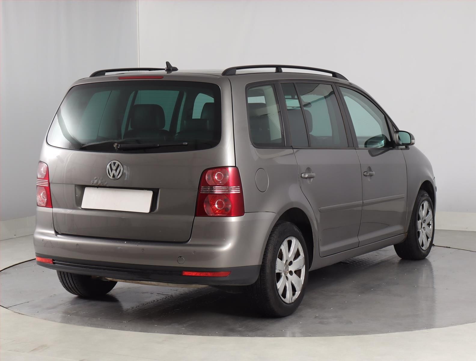 Volkswagen Touran, 2.0 TDI, Highline, Automat - fotka 5