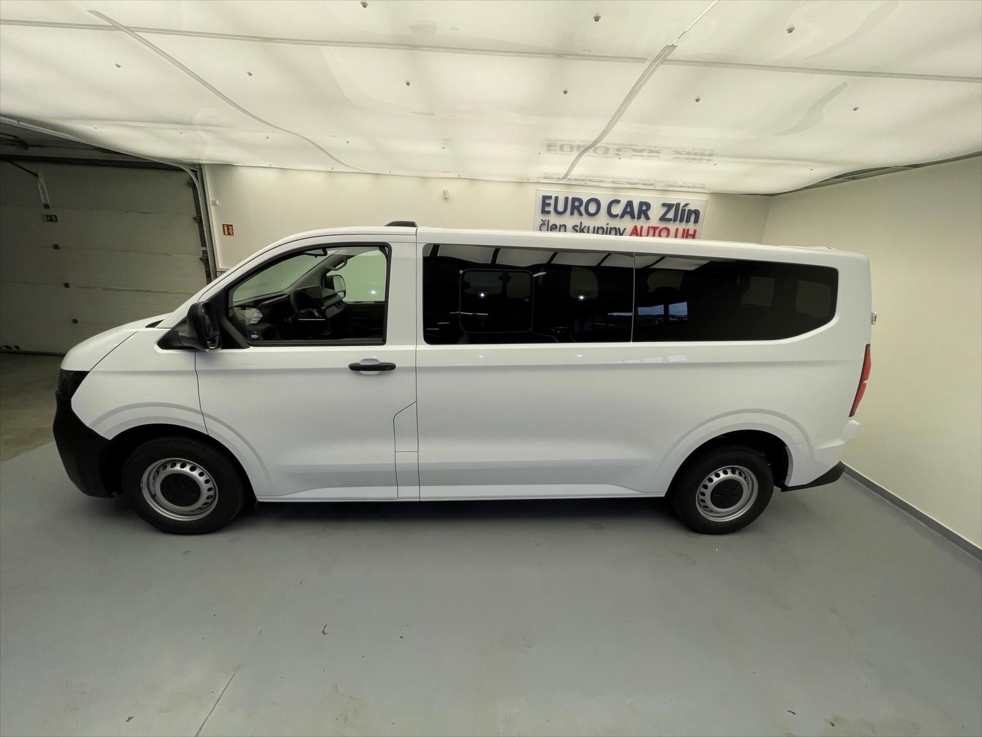 Volkswagen Transporter, Nový T7 Kombi TDI DR - fotka 2