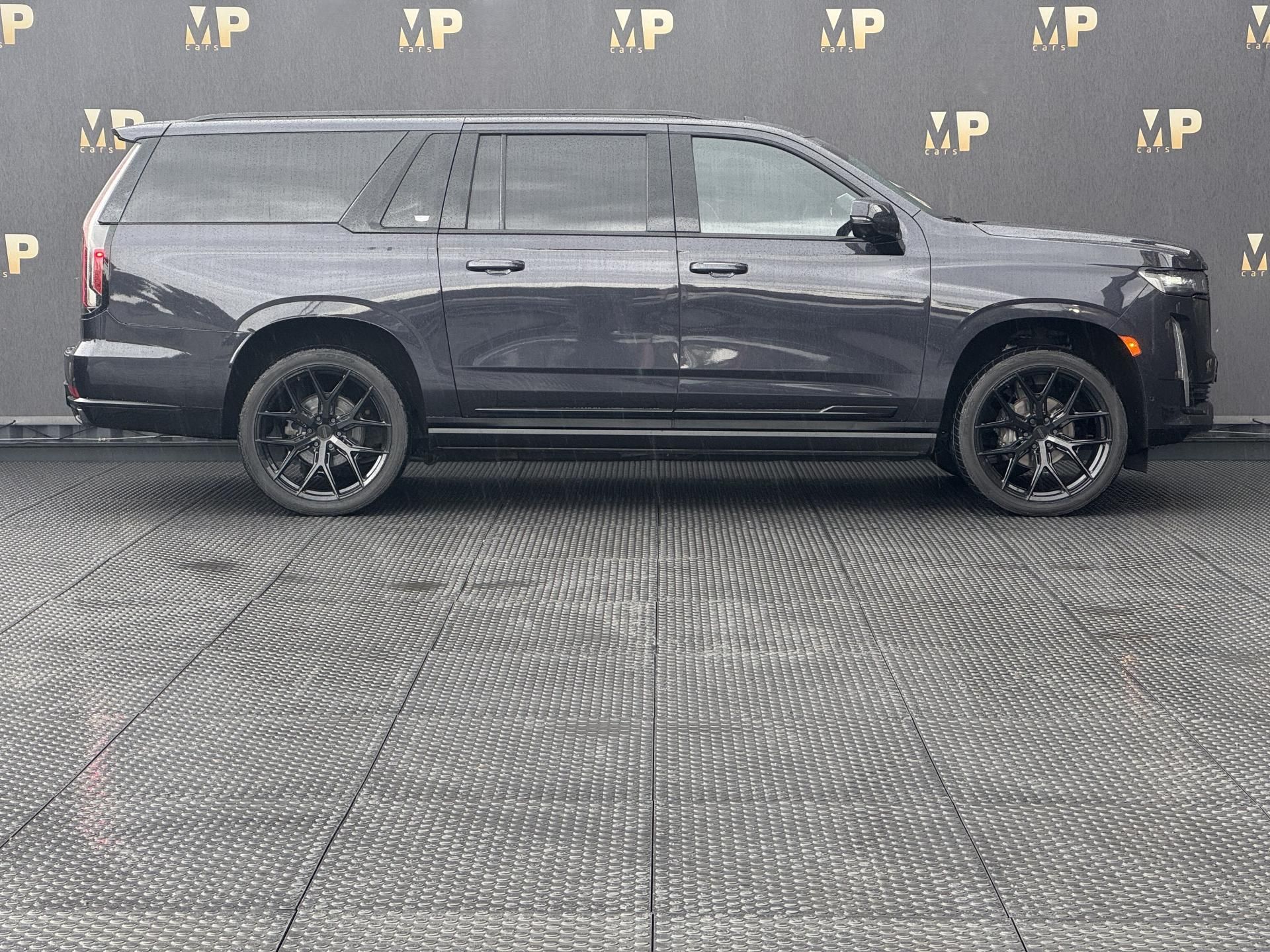 Cadillac Escalade, 6.2 V8 AWD Platinum, DPH, PPF - fotka 4