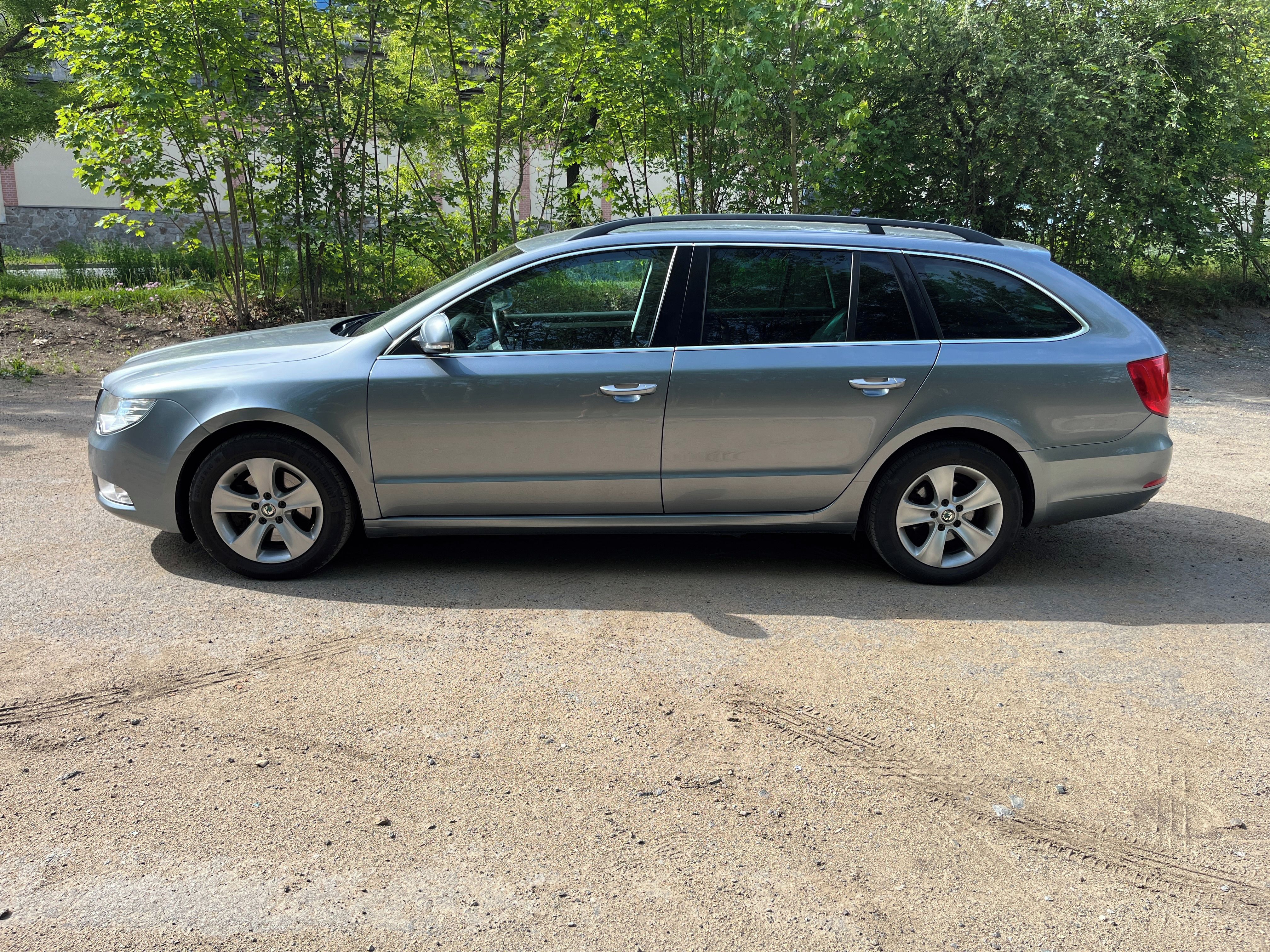 Škoda Superb, 2.0tdi 103kw dsg navigace - fotka 2