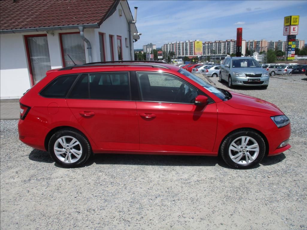 Škoda Fabia, 1,0 TSI, serviska,1.maj,DPH,CZ - fotka 4