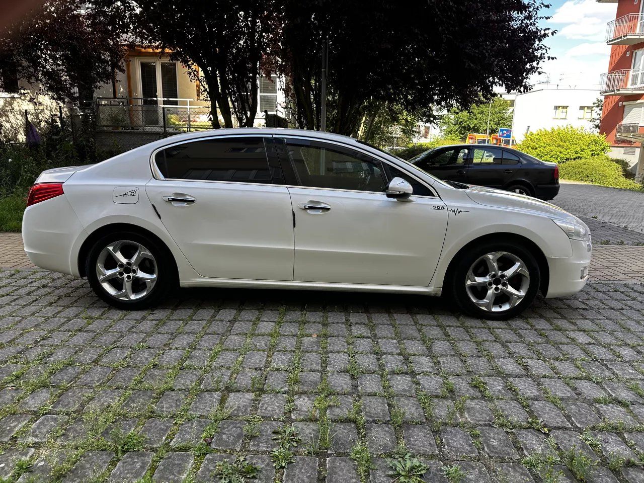 Peugeot 508, 2.0 HDI CarPlay Navi Xenony - fotka 4