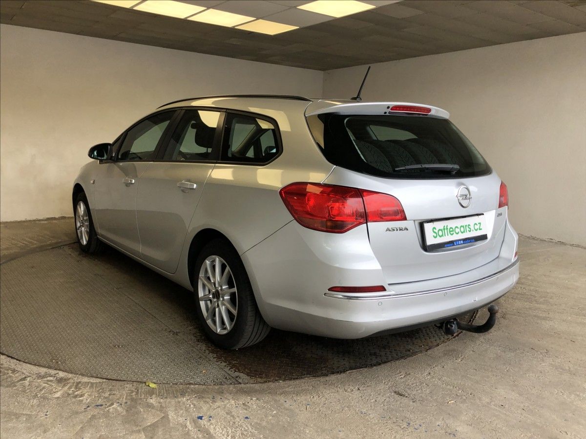 Opel Astra, 1,7 CDTI - fotka 5