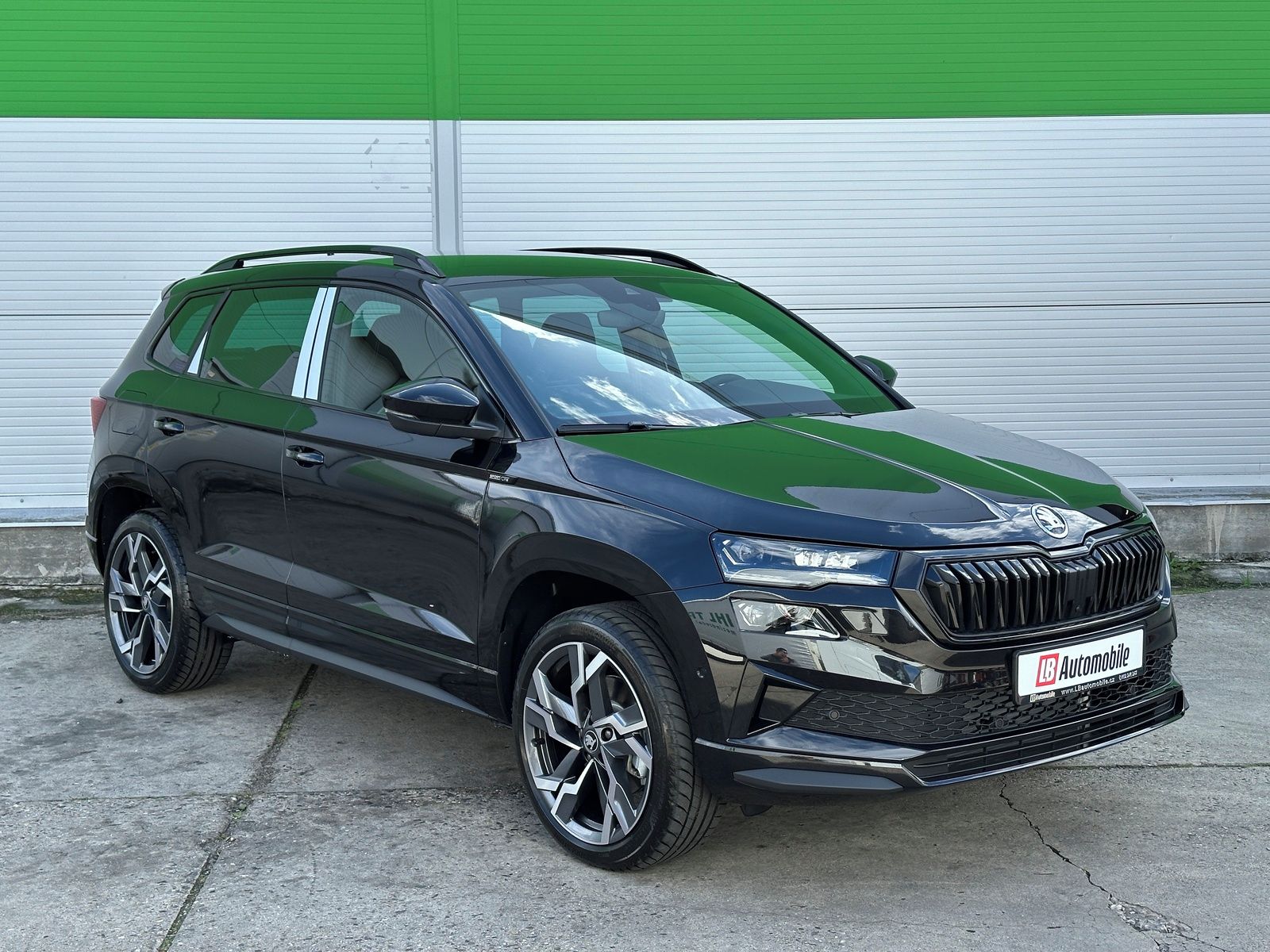 Škoda Karoq, 1.5TSi DSG Sportline DCC TAŽNÉ - fotka 3