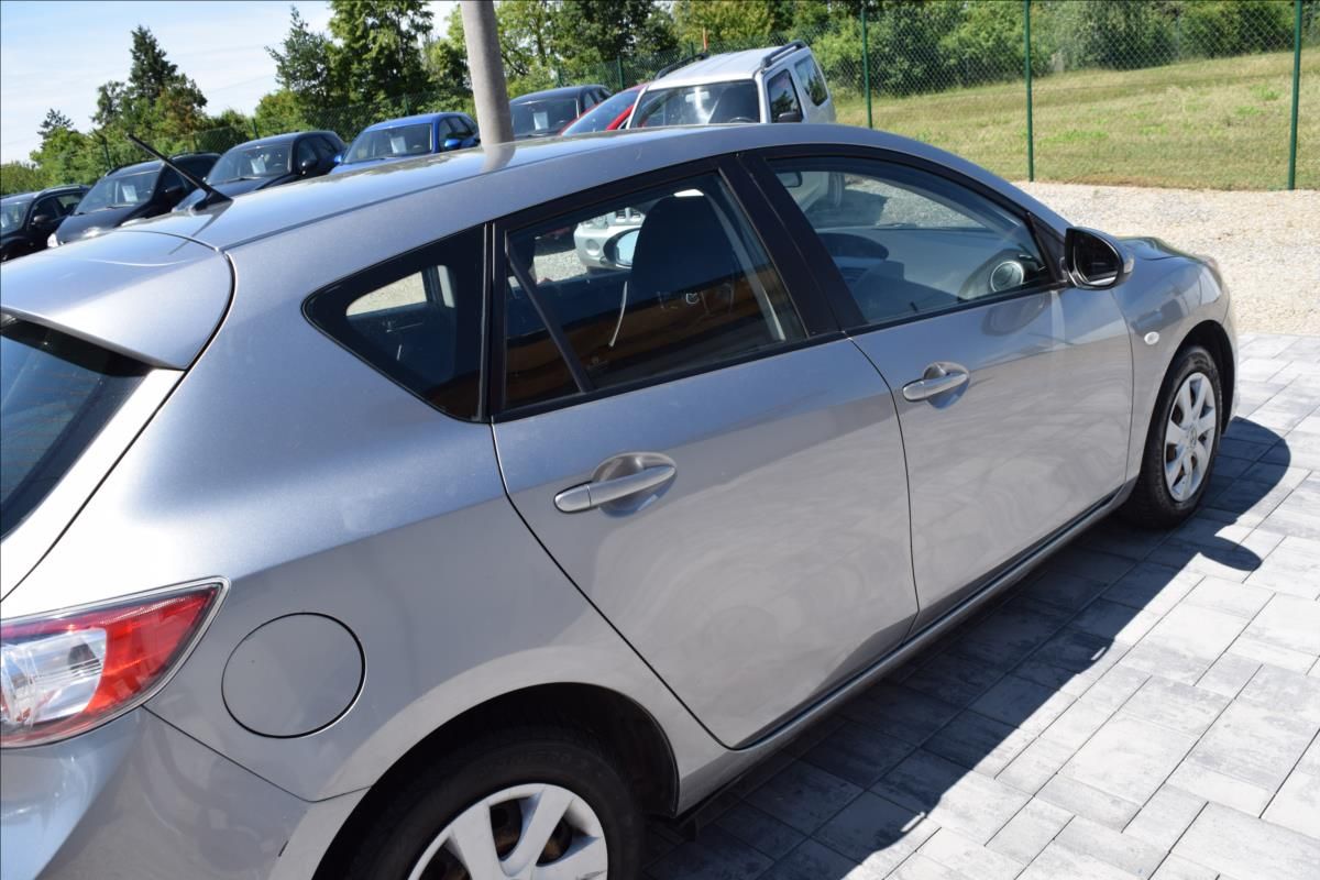 Mazda 3, 1,6 I 77KW KLIMA NOVÁ STK - fotka 5