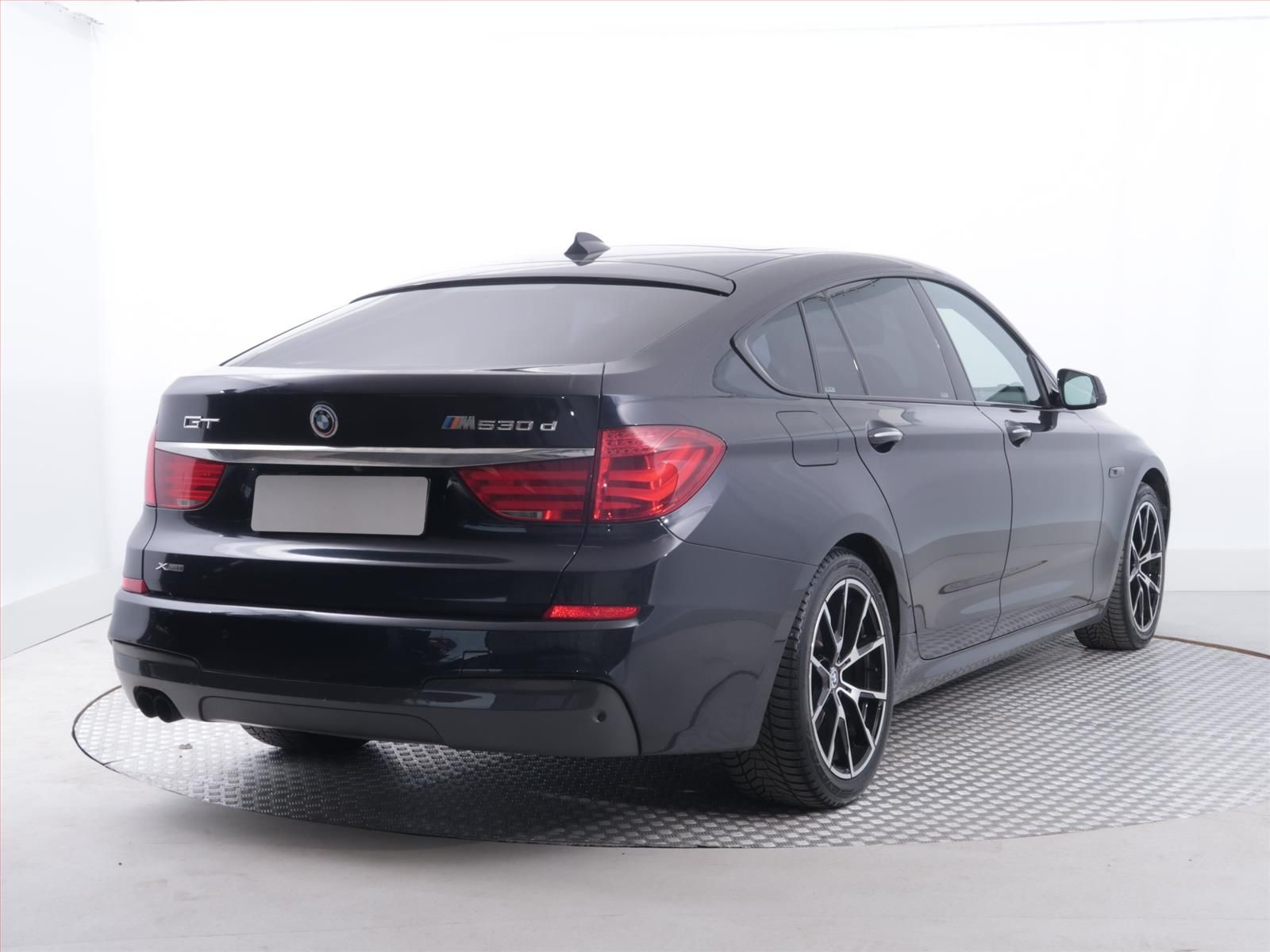 BMW Řada 5, 530d xDrive GT, 4X4, Automat - fotka 5