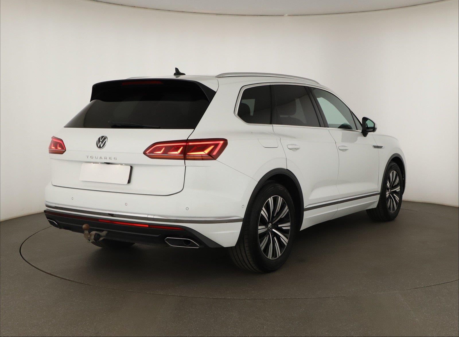 Volkswagen Touareg, 3.0 TDI, Elegance - fotka 5