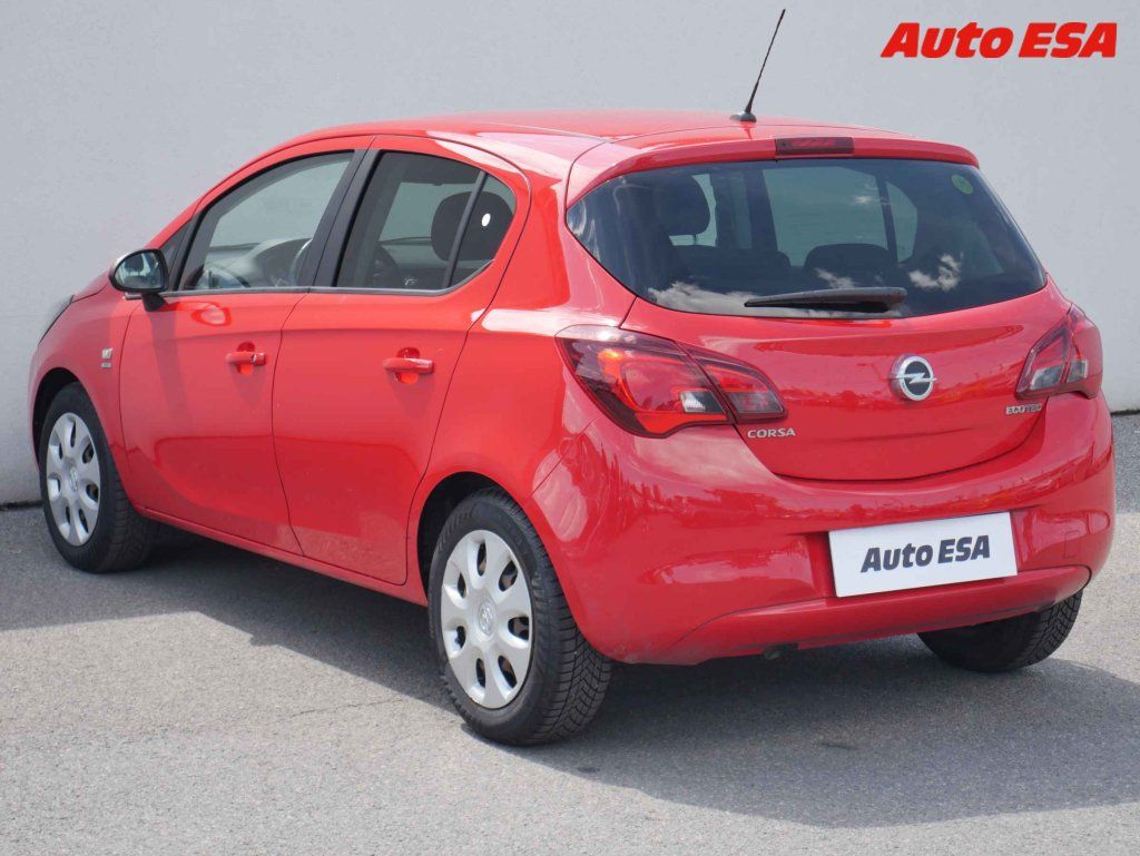 Opel Corsa, 1.4i,1.maj,ČR - fotka 6