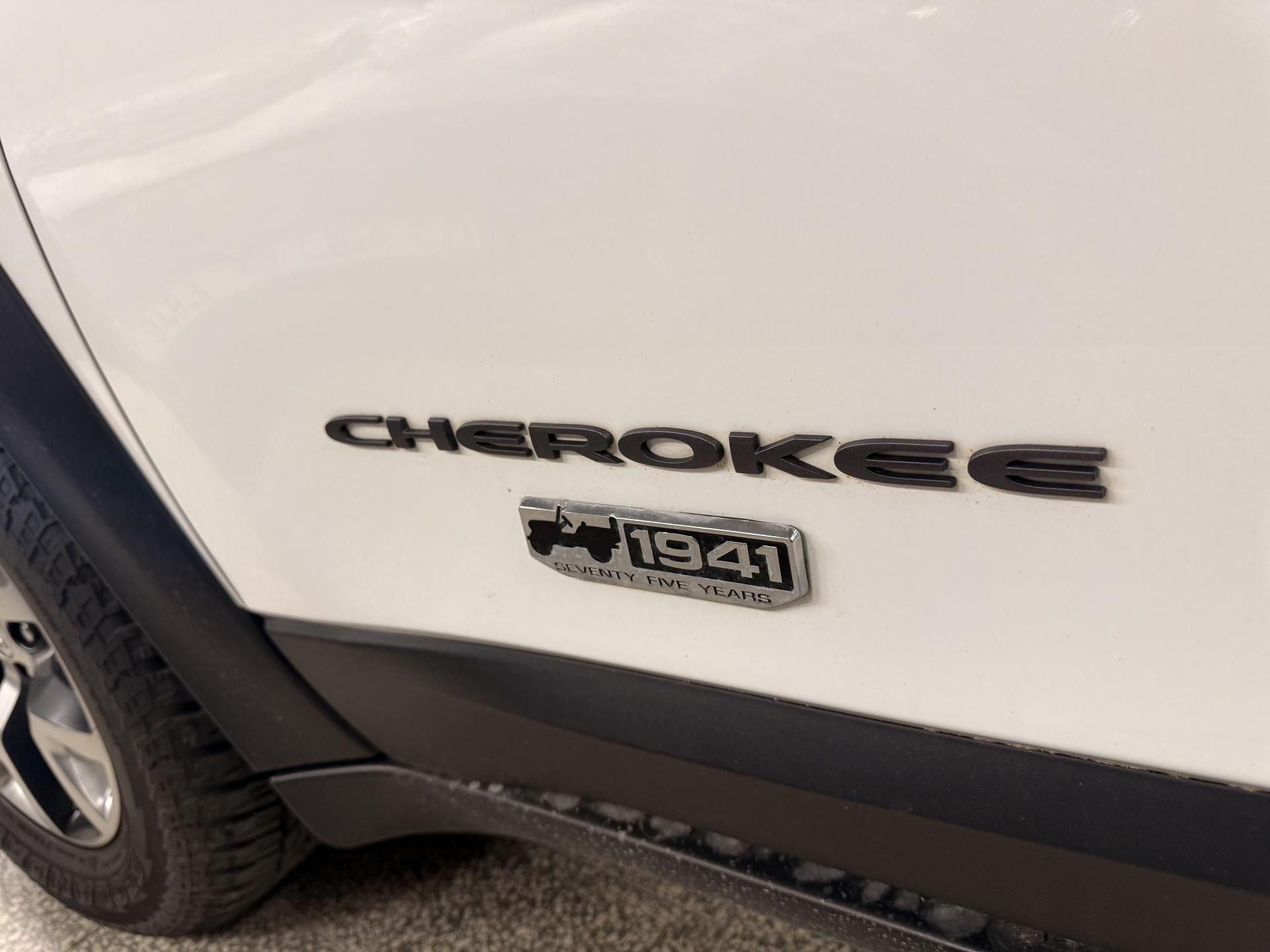 Jeep Cherokee, 3.2 V6 Trailhawk 4WD,1941!! - fotka 4