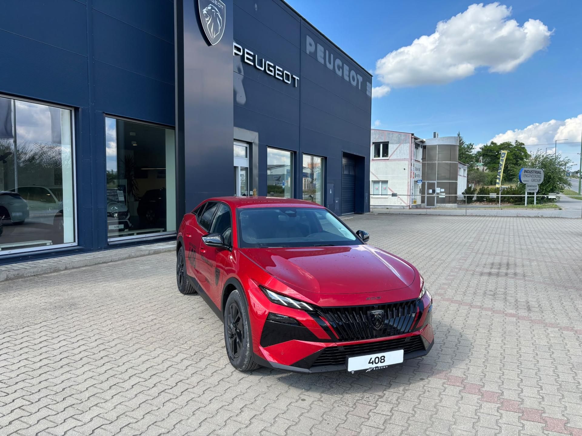Peugeot 408, ALLURE Hybrid 145 NOVINKA