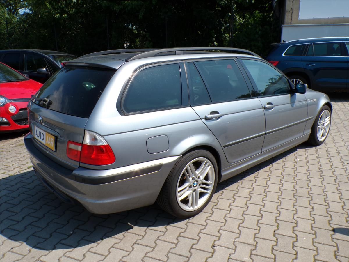 BMW Řada 3, 2,2 320I,125kW  M-PAKET - fotka 4