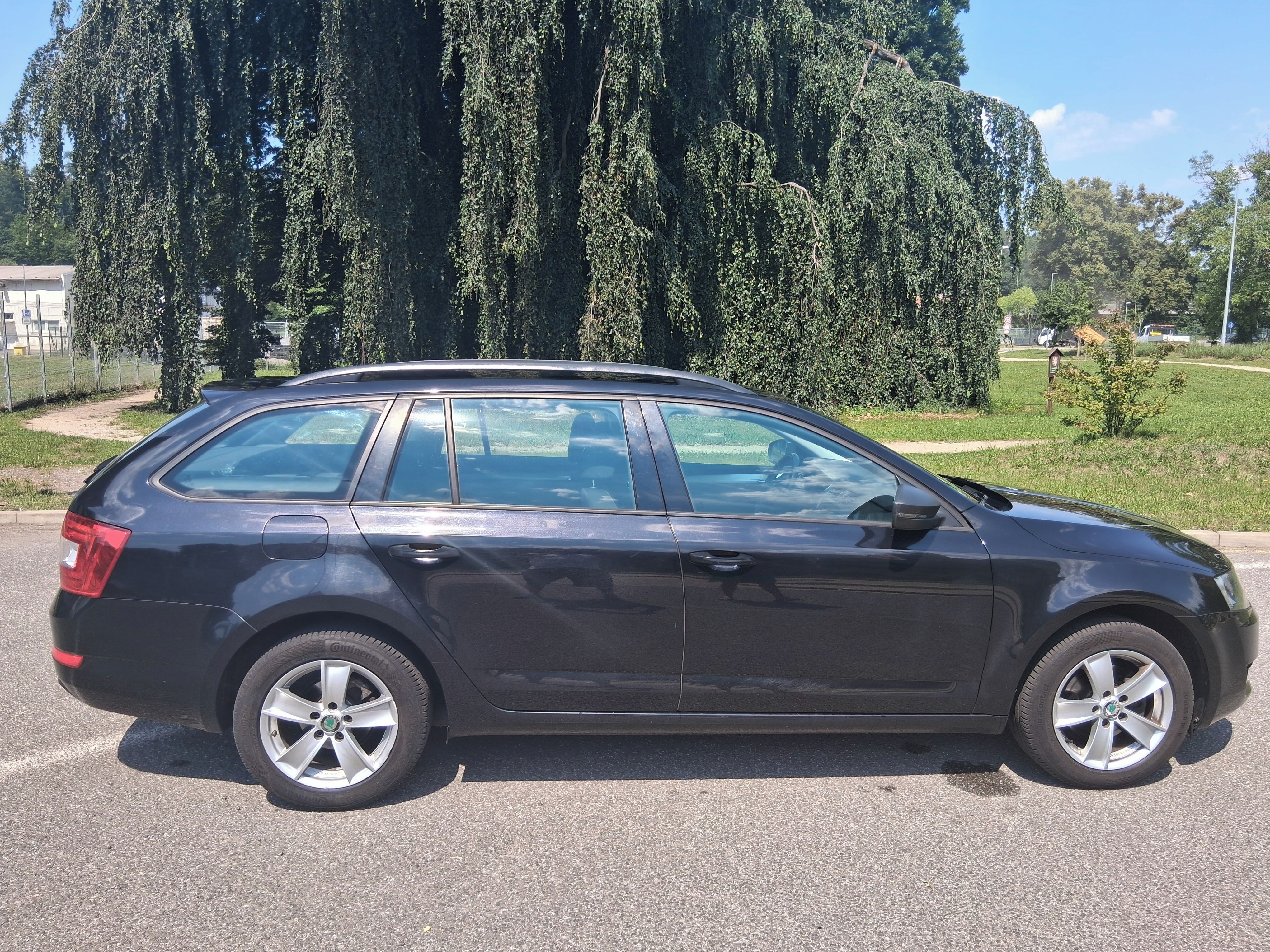 Škoda Octavia, 1.4 TSI,103KW-ŘEMEN-ALU,KLIMA - fotka 4