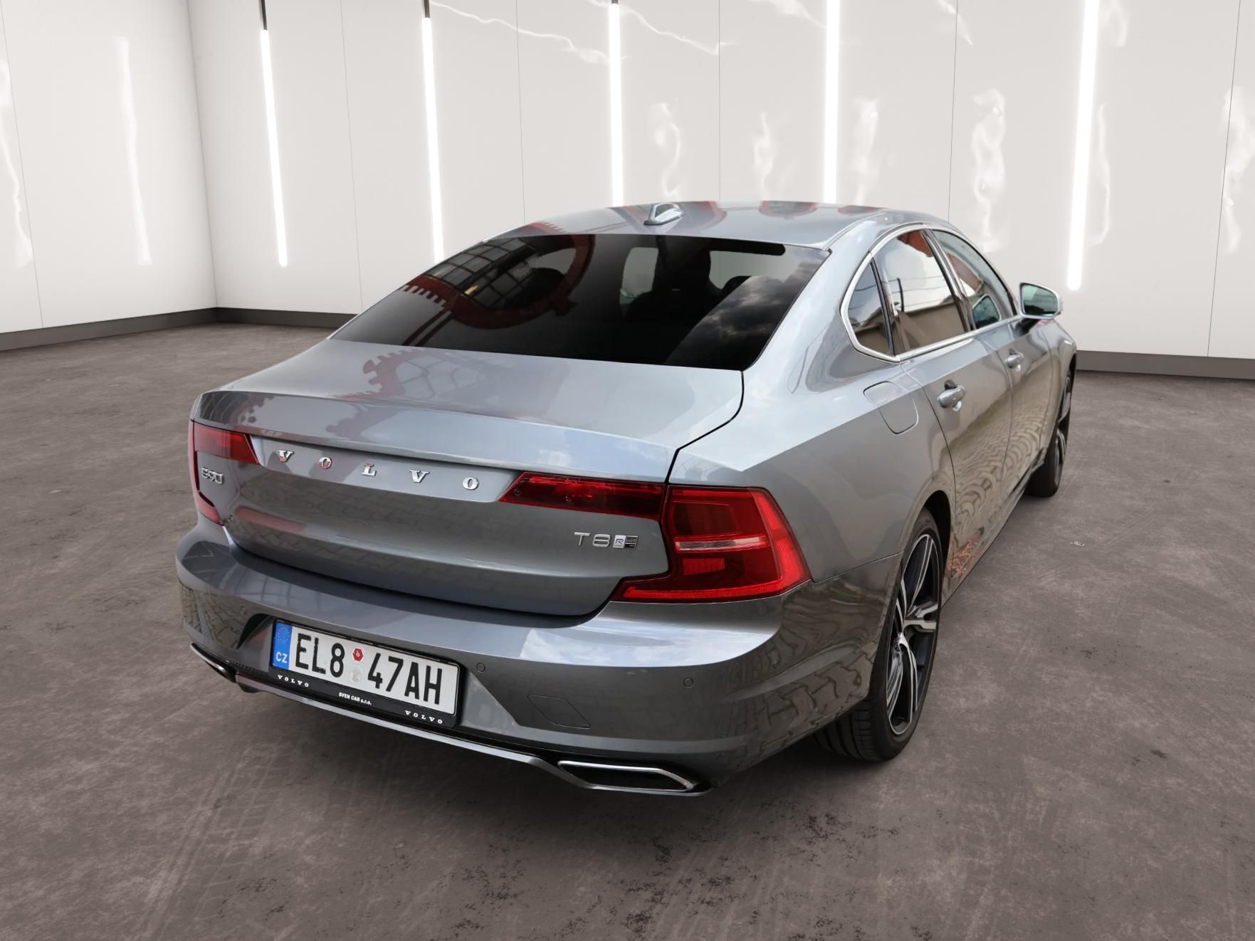 Volvo S90, T8 R-Design - fotka 4