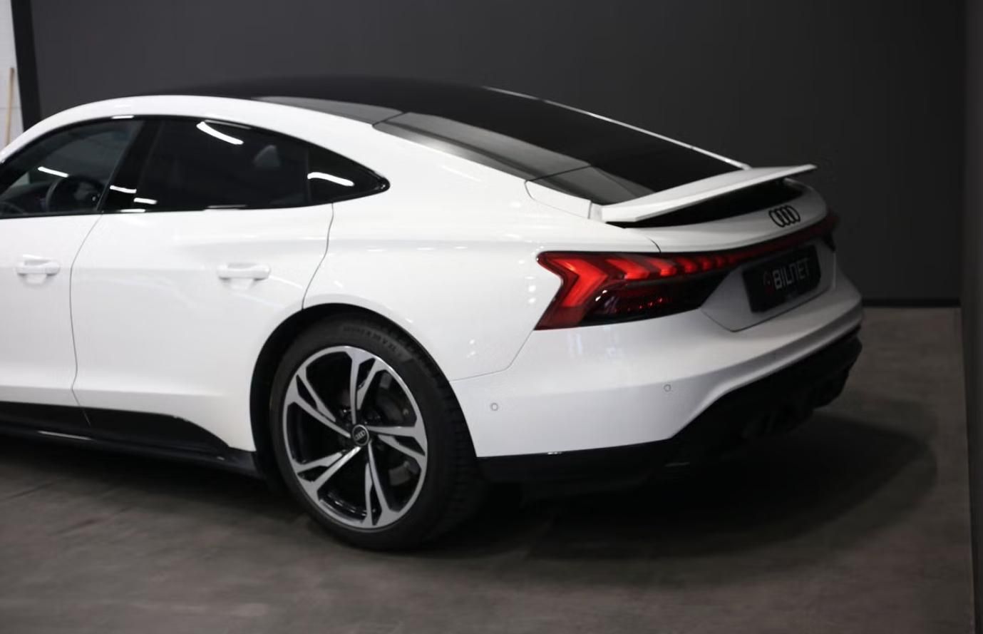 Audi e-tron GT, Quattro 360k Matrix Panorama - fotka 3