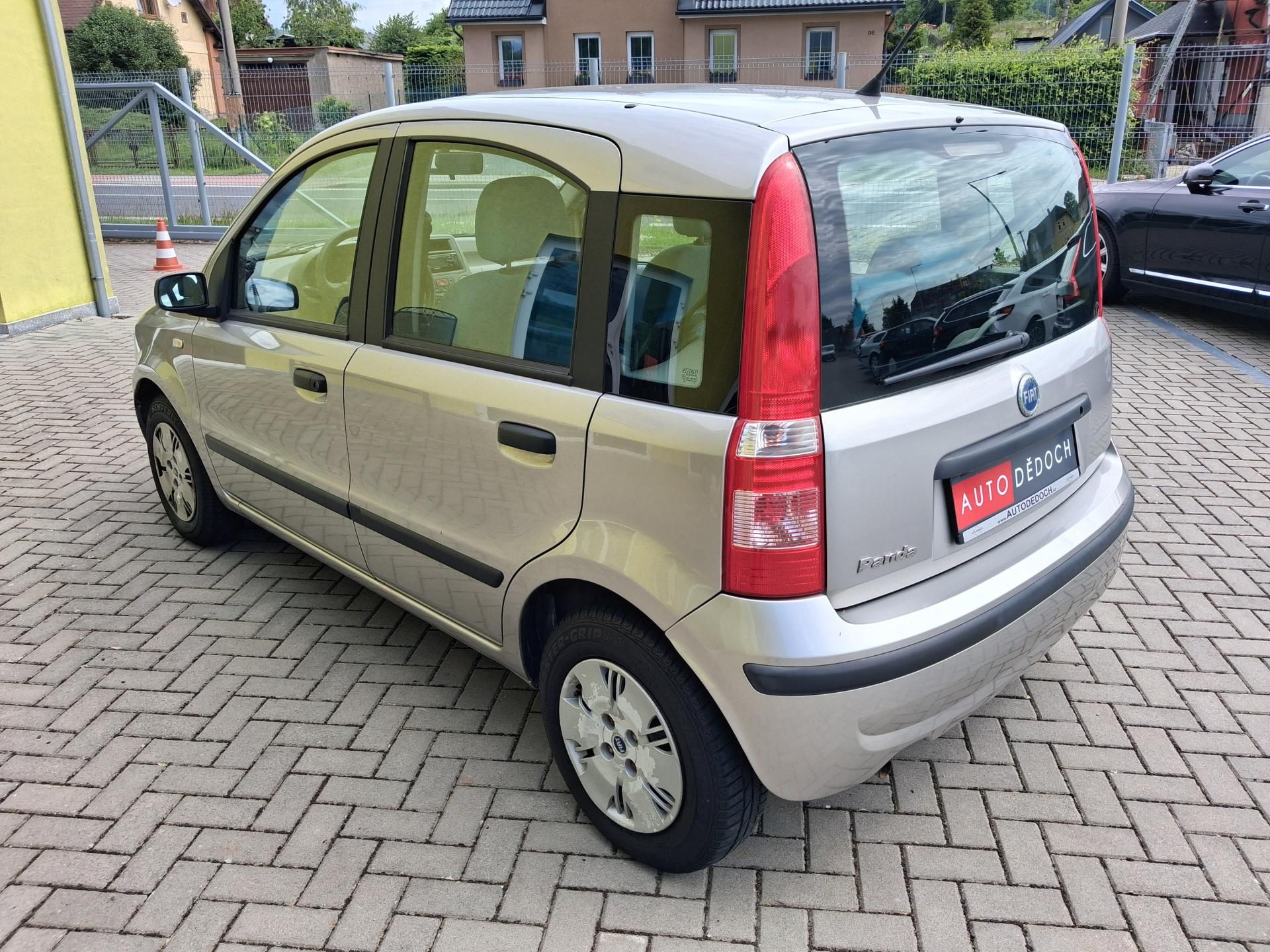 Fiat Panda, 1,2i 44kw SERVISKA NOVÁ STK - fotka 5