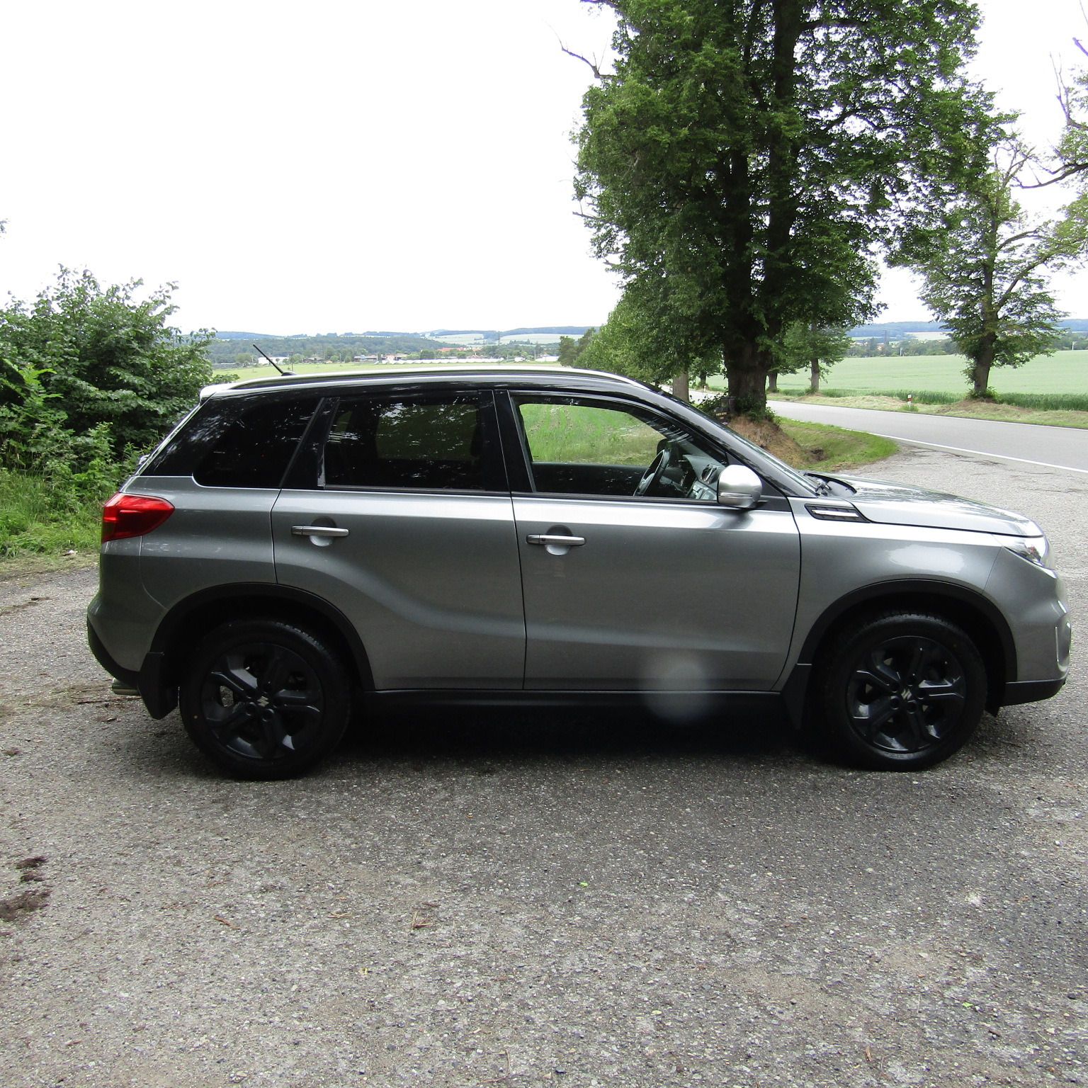 Suzuki Vitara, 1,4i BoosterJet 103kw, 4x4, AT - fotka 4