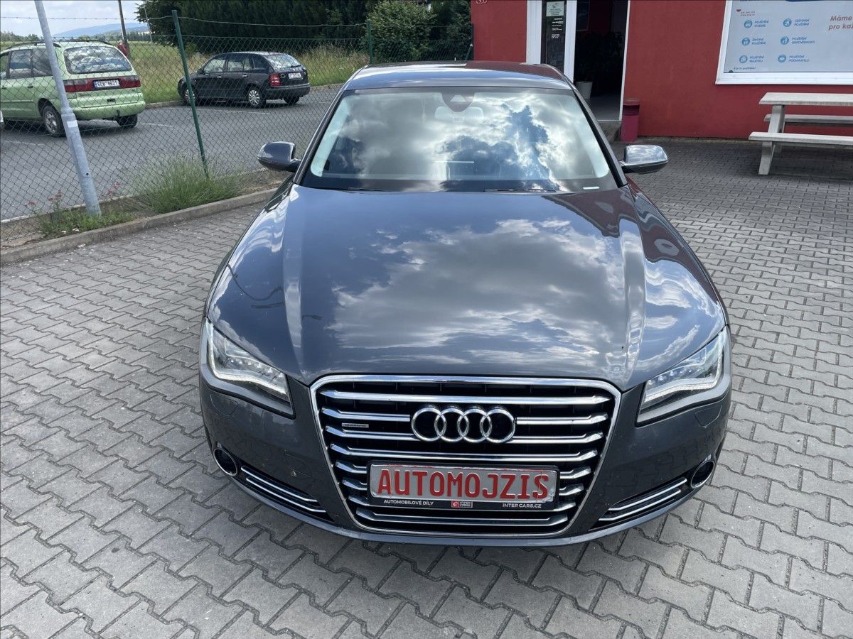 Audi A8, 3,0 TDI/184 kW ČR  4x4 131200 - fotka 3