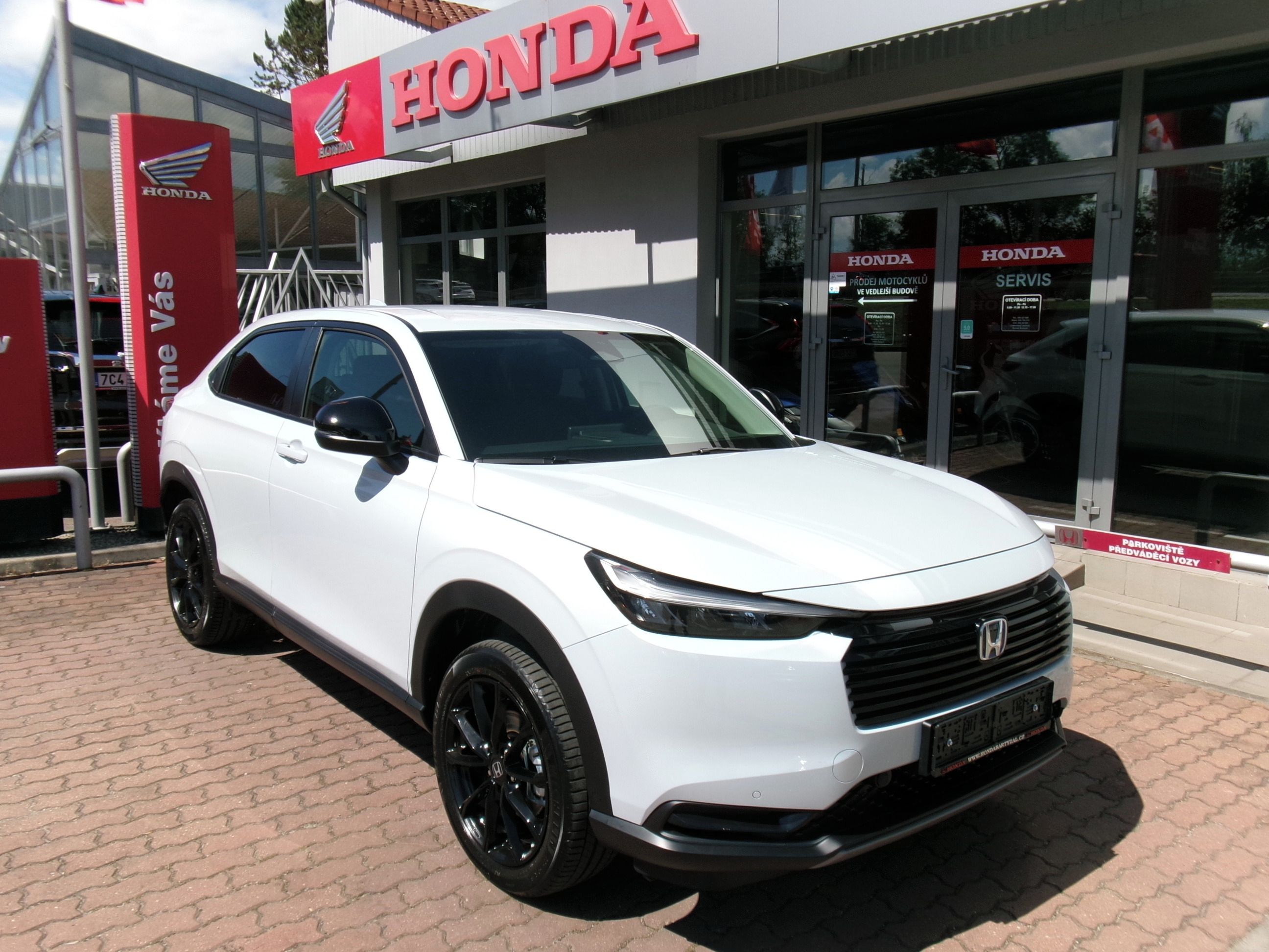 Honda HR-V, 1.5e:HEV ELEGANCE SPORT 27 - fotka 2